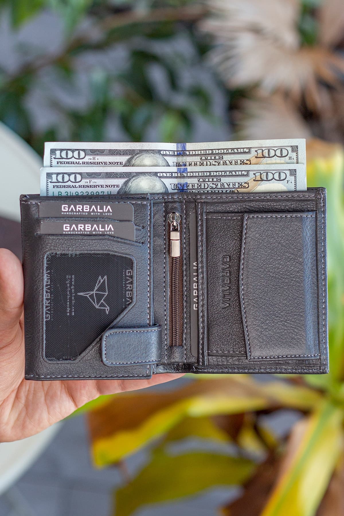 کیف پول مردانه Garbalia چرم وینتیج مشکی RFID جیب سکهدار مدل Crazy کیف پول مردانه Garbalia چرم وینتیج مشکی RFID جیب سکهدار مدل Crazy