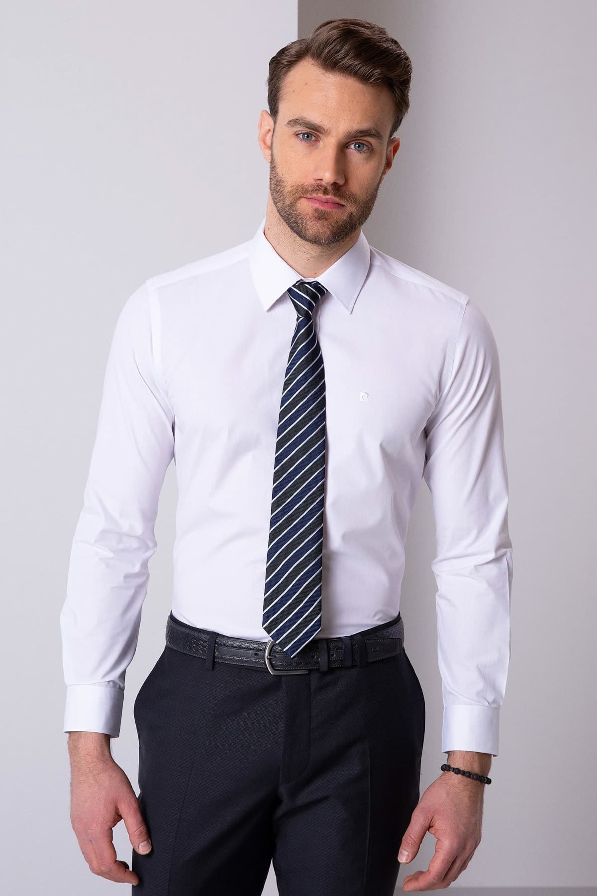 پیراهن مردانه Pierre Cardin مدل G021GL004.000.857702 پیراهن مردانه Pierre Cardin مدل G021GL004.000.857702