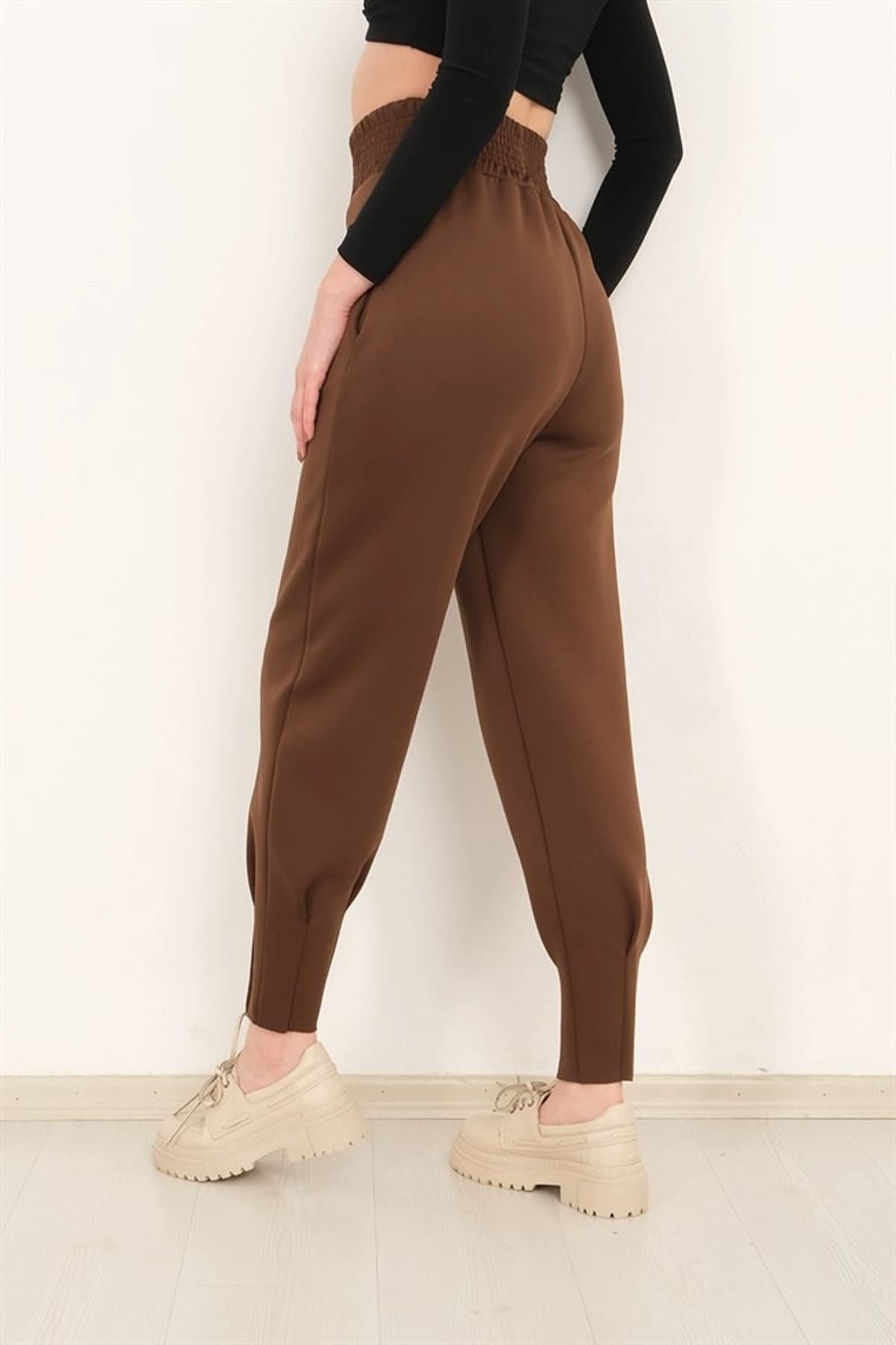شلوار گرمکن زنانه winmoda کمر بلند پارچه Scuba کمربند پهن شلوار گرمکن زنانه winmoda کمر بلند پارچه Scuba کمربند پهن