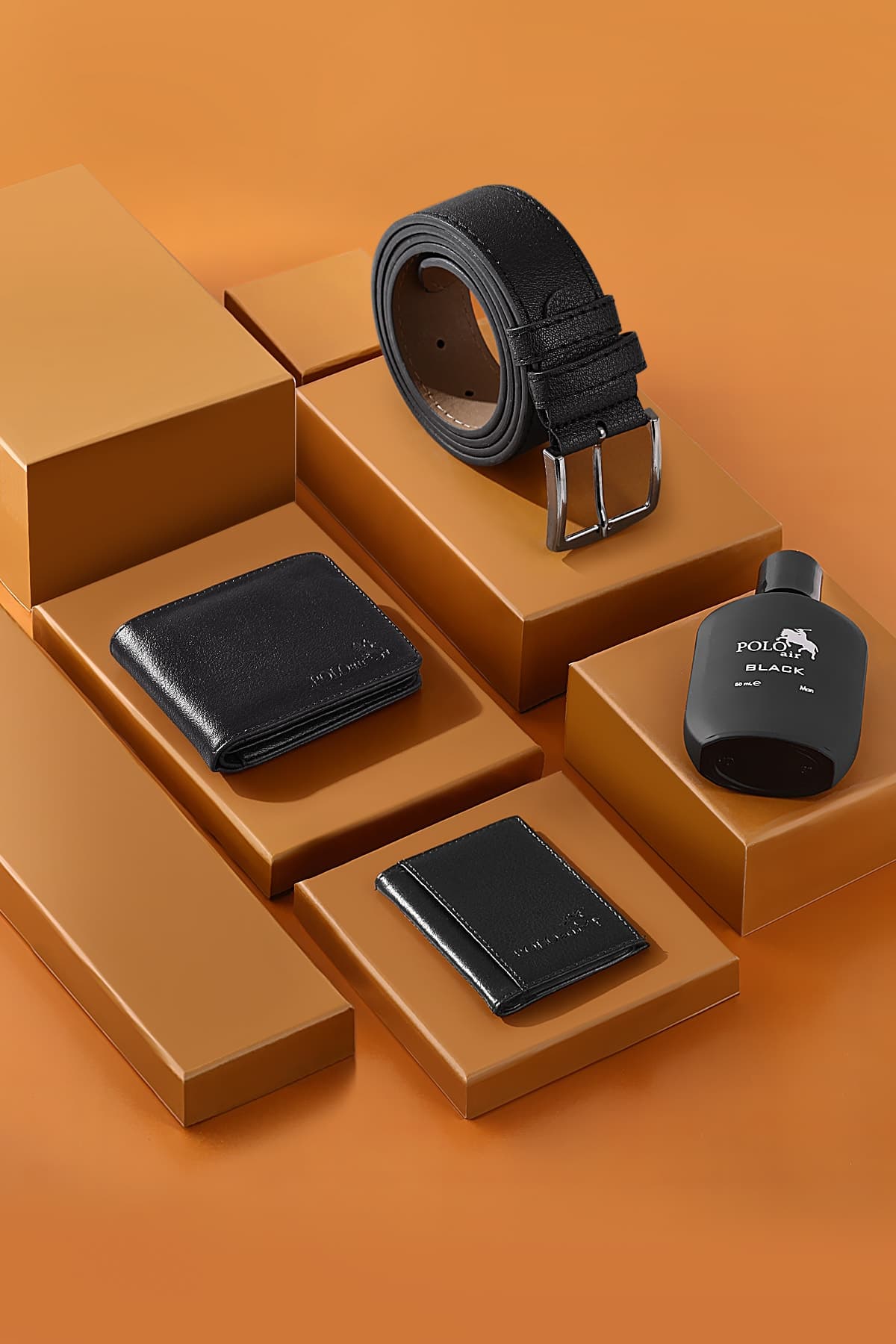 ست کیف پول، کمربند، جاکارتی و عطر مردانه Poloair جعبهدار کلاسیک مشکی ست کیف پول، کمربند، جاکارتی و عطر مردانه Poloair جعبهدار کلاسیک مشکی