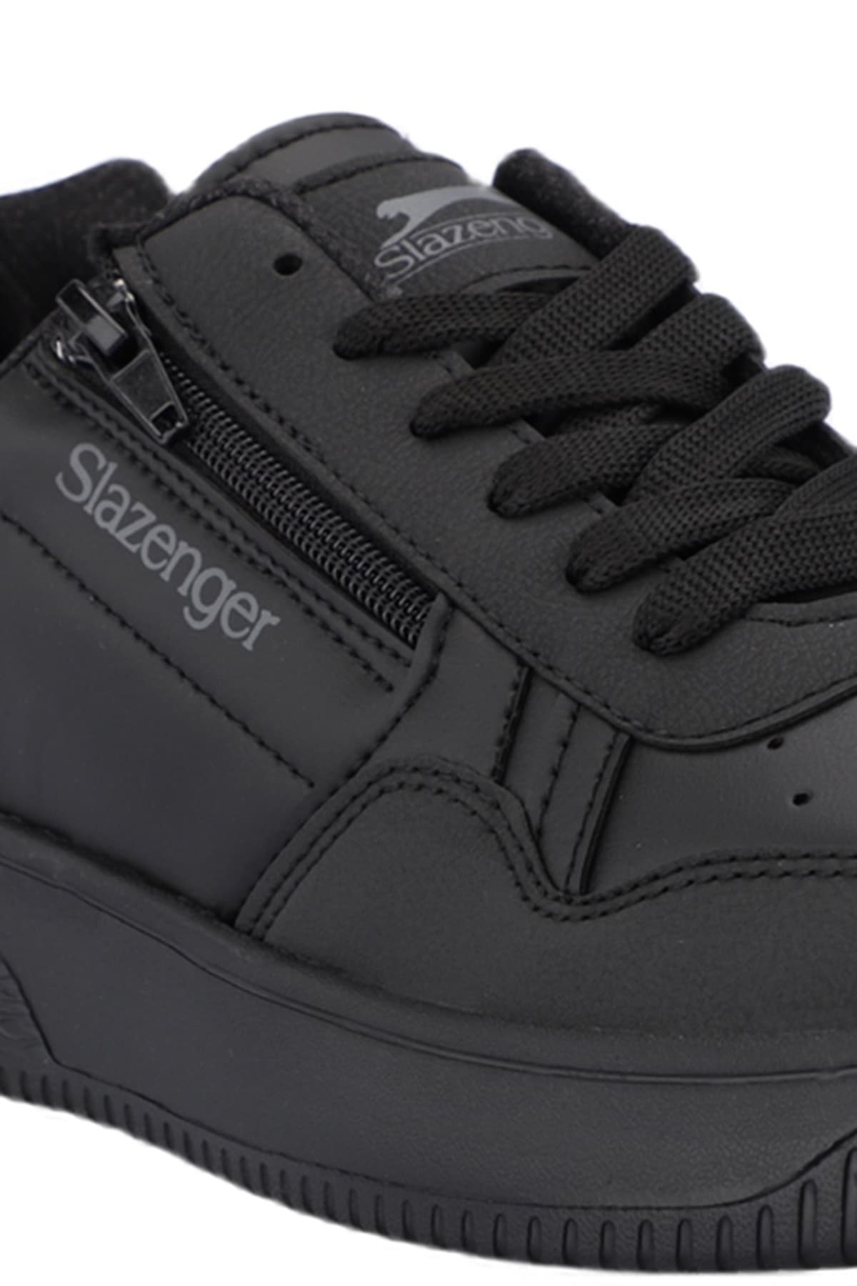 کفش ورزشی روزمره مردانه Slazenger مشکی مدل MAJORITY I کفش ورزشی روزمره مردانه Slazenger مشکی مدل MAJORITY I
