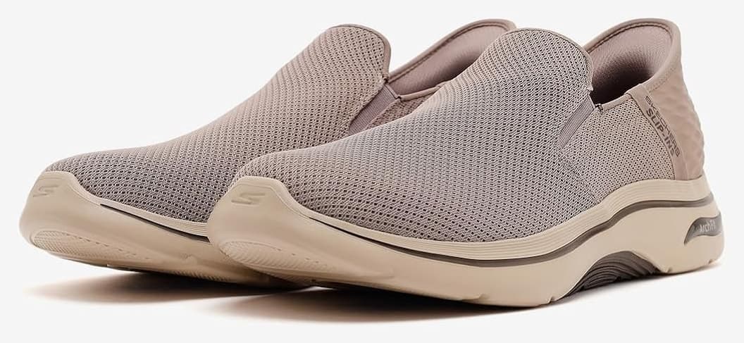 کفش پیادهروی مردانه Skechers Go Walk Arch Fit 2.0 Hands Free 2 مدل 216600 بژ طبیعی 42,5 کفش پیادهروی مردانه Skechers Go Walk Arch Fit 2.0 Hands Free 2 مدل 216600 بژ طبیعی 42,5