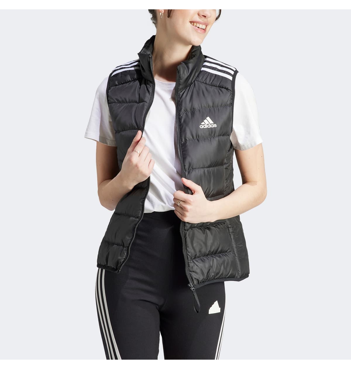 جلیقه زنانه adidas Essentials 3-Stripes Light Down مشکی روزمره جلیقه زنانه adidas Essentials 3-Stripes Light Down مشکی روزمره