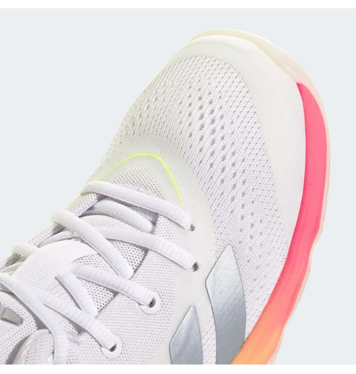 کفش ورزشی تمرینی adidas مدل Crazyflight 7 Mid کفش ورزشی تمرینی adidas مدل Crazyflight 7 Mid