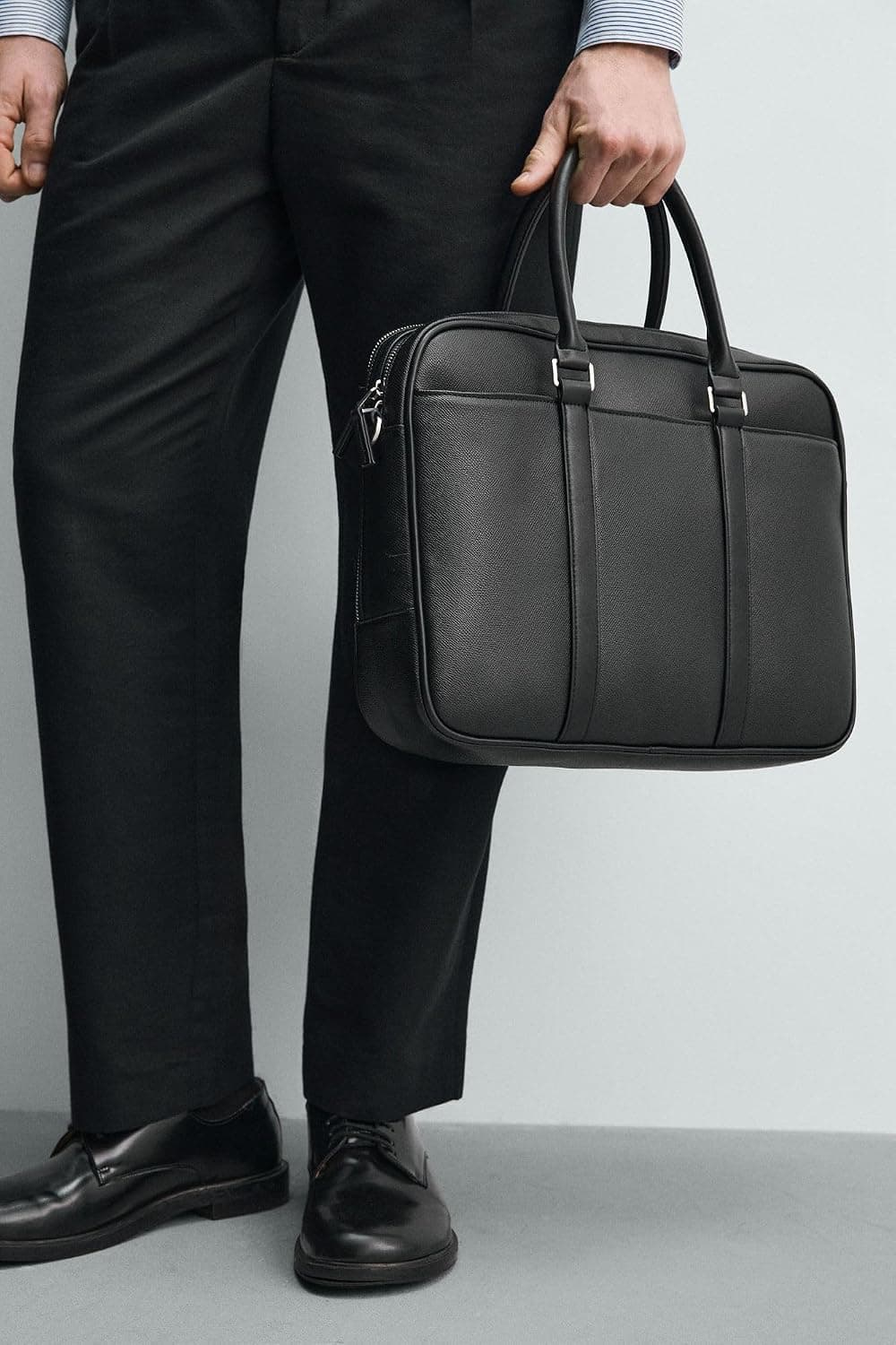 کیف اداری ZARA بافتدار مشکی سایز استاندارد کیف اداری ZARA بافتدار مشکی سایز استاندارد