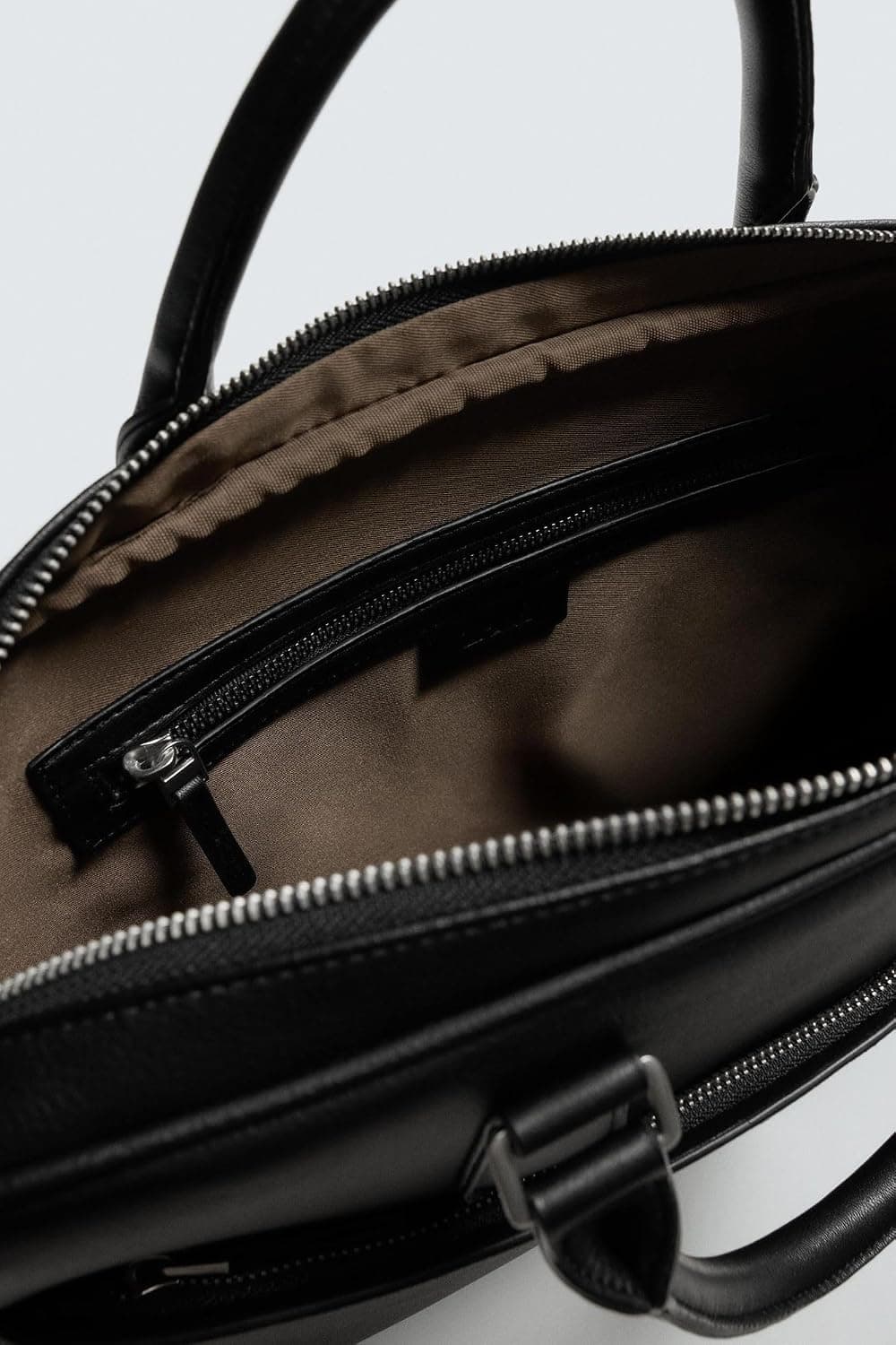 کیف اداری Zara بافتدار مشکی سایز استاندارد کیف اداری Zara بافتدار مشکی سایز استاندارد