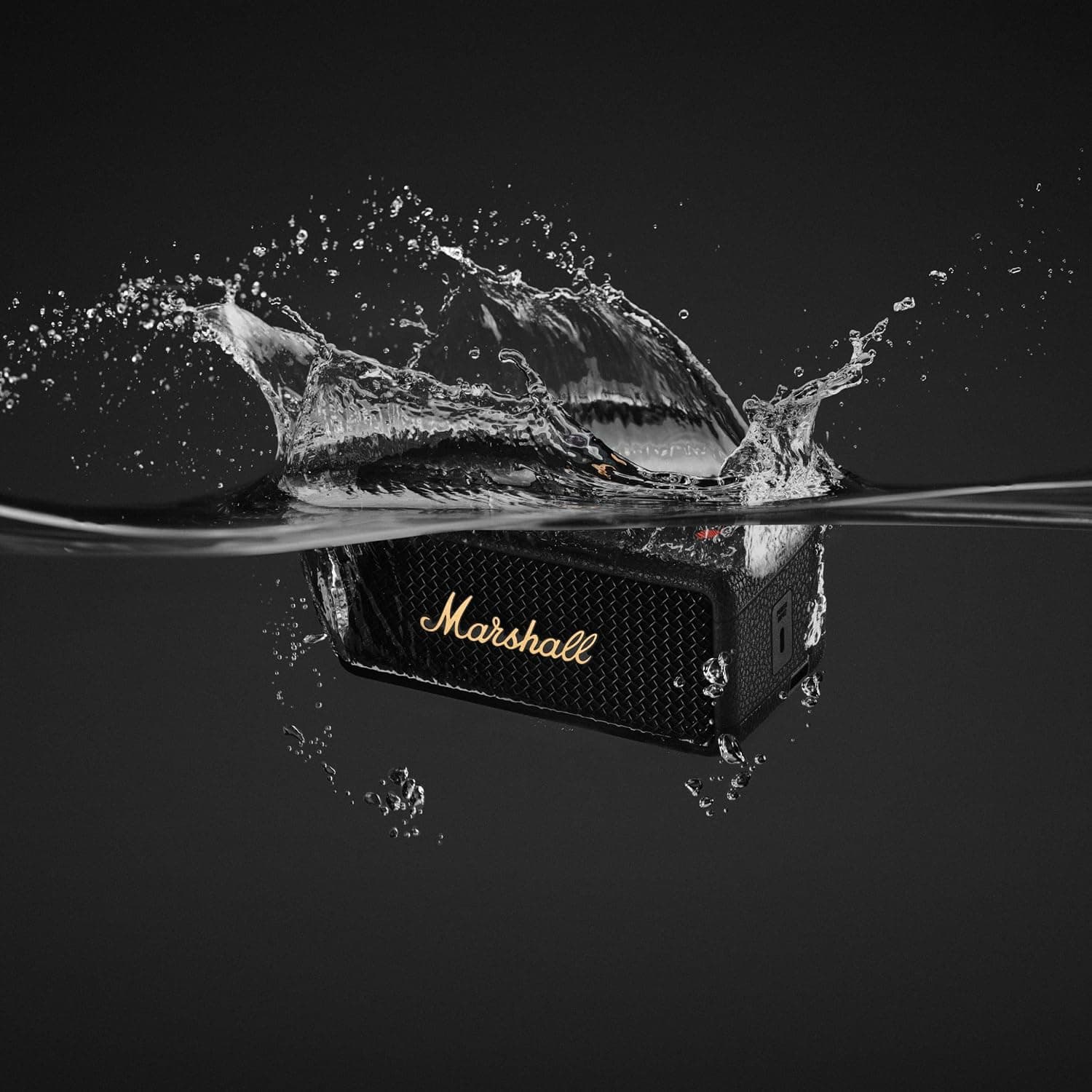 اسپیکر بلوتوثی Marshall مشکی و برنجی مدل Emberton III اسپیکر بلوتوثی Marshall مشکی و برنجی مدل Emberton III