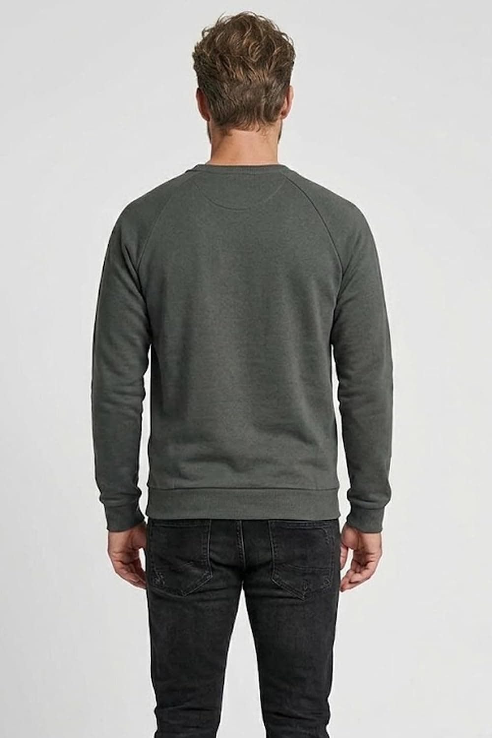 سوئیشرت مردانه Hummel Kopenhang مدل 921460-8132 سوئیشرت مردانه Hummel Kopenhang مدل 921460-8132