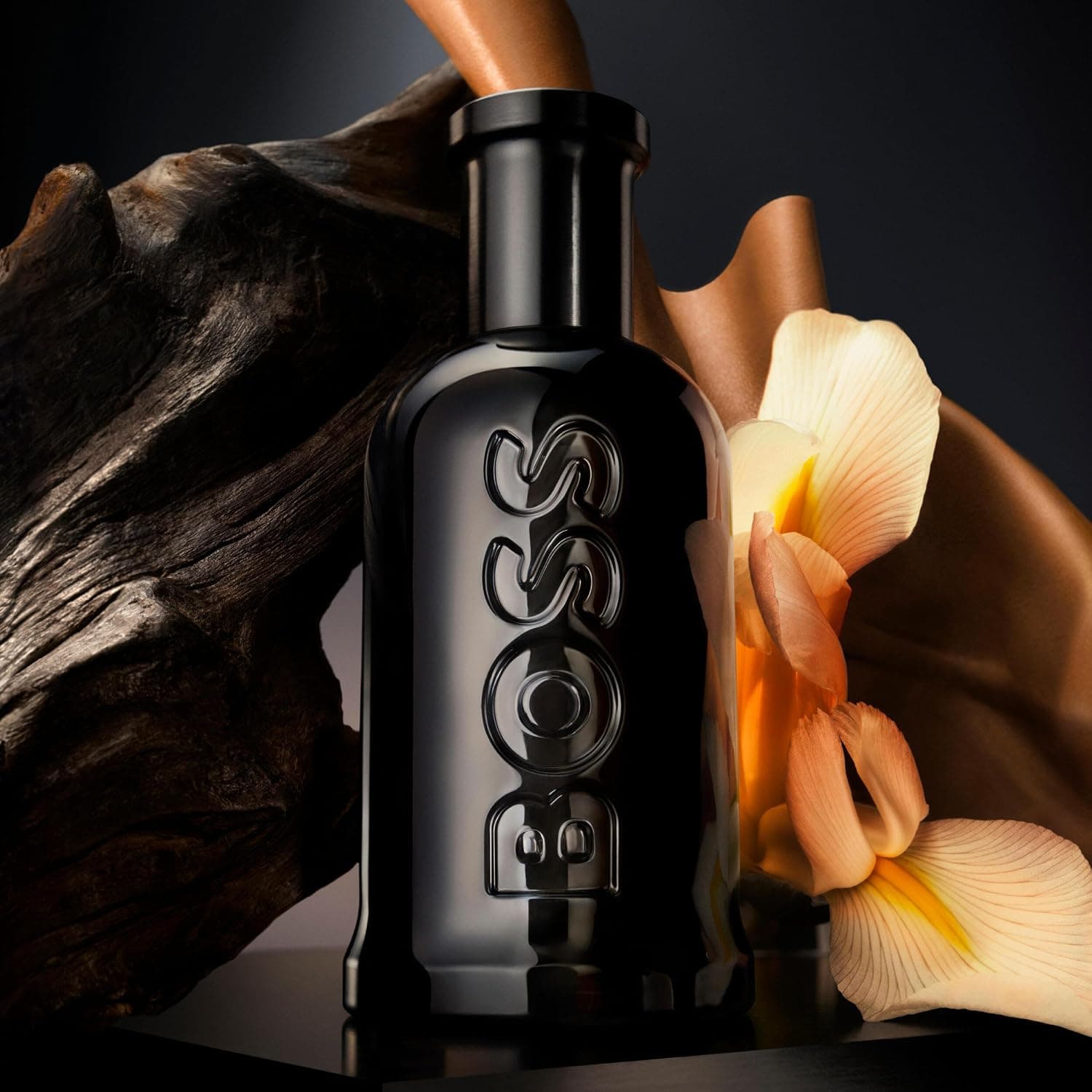 ست عطر مردانه Hugo Boss No:6 Bottled 100ml، ژل شستشو 100ml و دئودورانت استیک ست عطر مردانه Hugo Boss No:6 Bottled 100ml، ژل شستشو 100ml و دئودورانت استیک