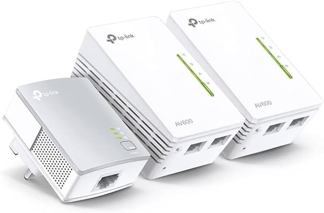 کیت راهانداز آداپتور پاورلاین و تقویتکننده WiFi دوپورته TP-Link مدل TL-WPA4220 TKIT با سرعت انتقال تا 600Mbps کیت راهانداز آداپتور پاورلاین و تقویتکننده WiFi دوپورته TP-Link مدل TL-WPA4220 TKIT با سرعت انتقال تا 600Mbps