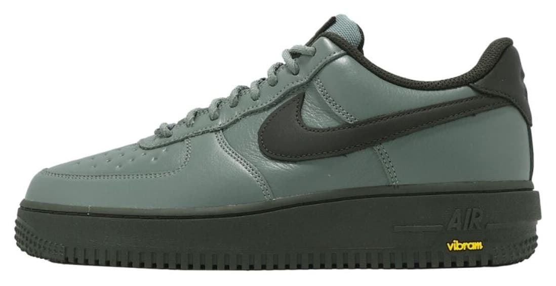 کفش اسنیکر مردانه Nike Air Force 1 سیاه Vibram GORE-TEX مدل HV5953-001 کفش اسنیکر مردانه Nike Air Force 1 سیاه Vibram GORE-TEX مدل HV5953-001
