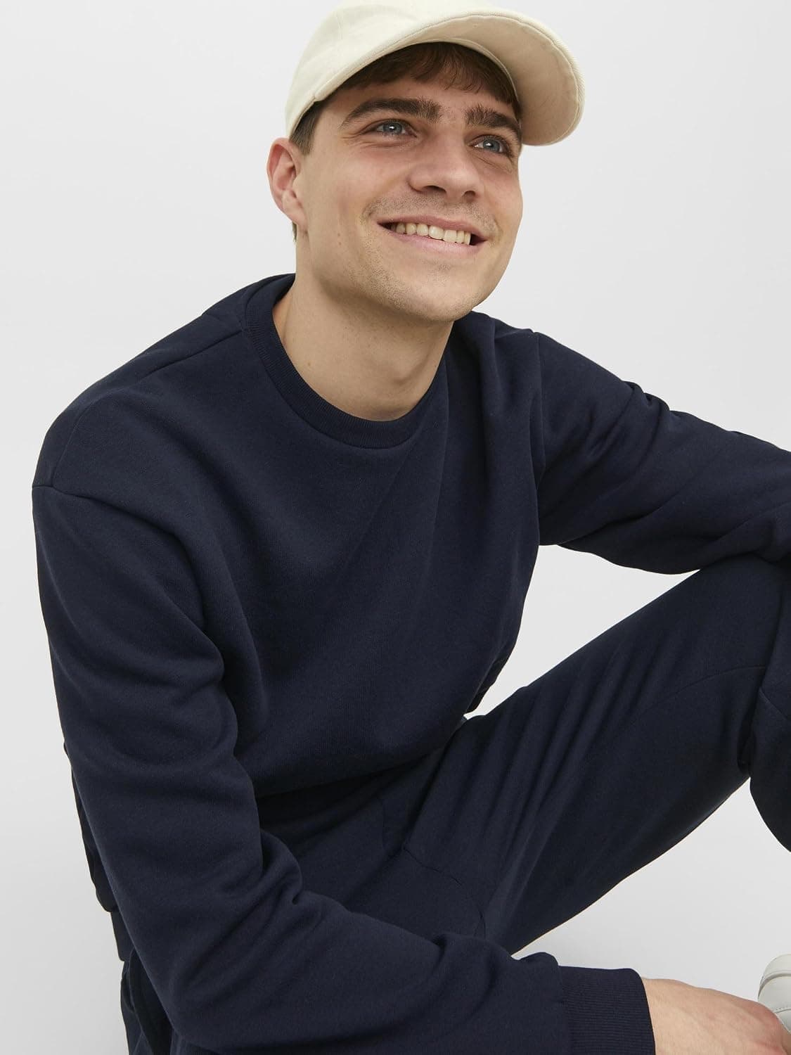 سوئیشرت مردانه JACK & JONES یقه گرد مدل Jjebradley سوئیشرت مردانه JACK & JONES یقه گرد مدل Jjebradley