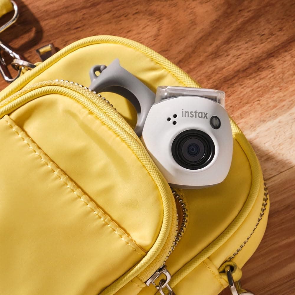 دوربین دیجیتال instax FUJIFILM سفید دوربین دیجیتال instax FUJIFILM سفید
