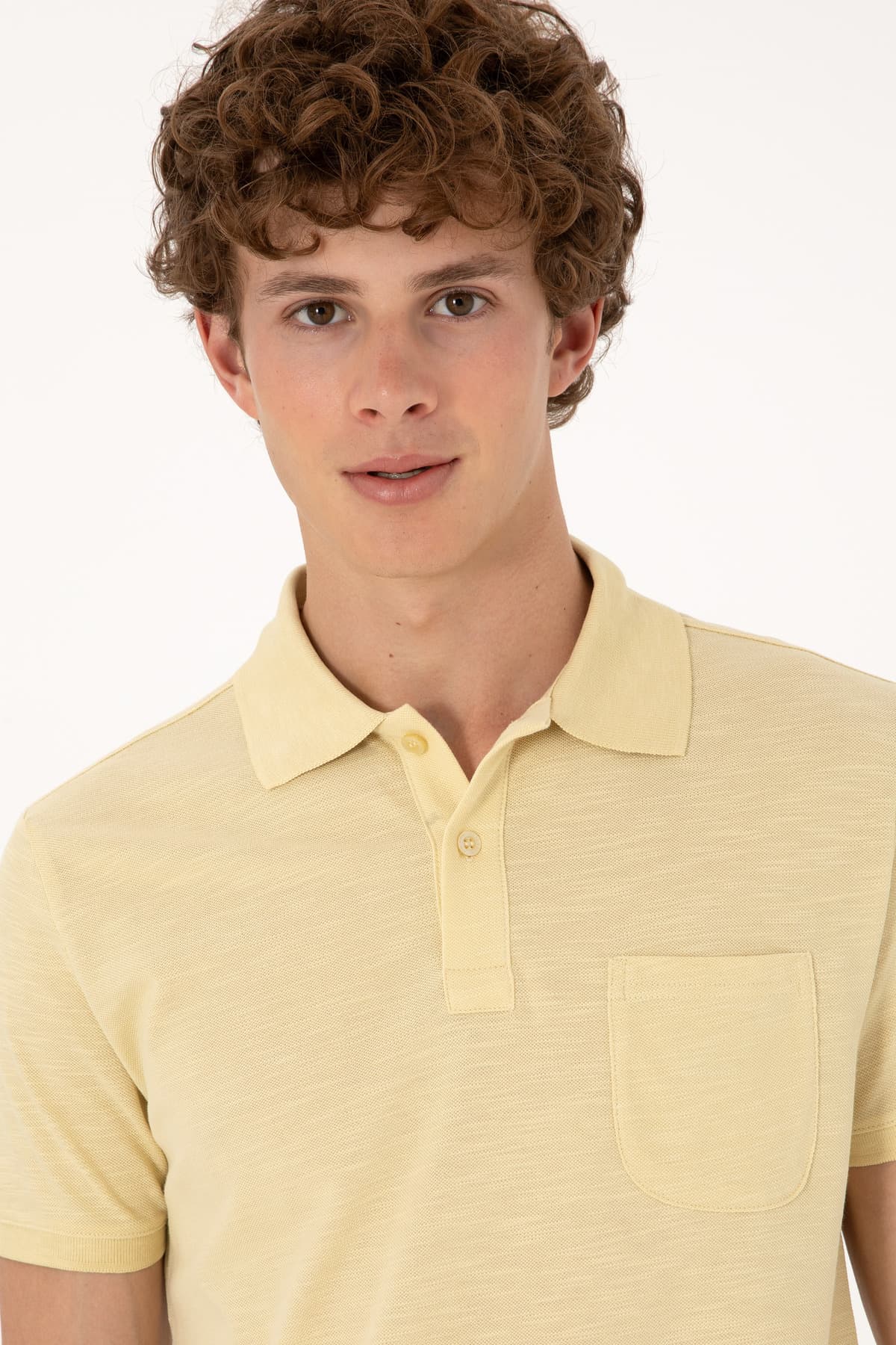 تیشرت مردانه U.S. Polo Assn. اسلیم فیت یقه پولو زرد روشن مدل 50299538-VR183 تیشرت مردانه U.S. Polo Assn. اسلیم فیت یقه پولو زرد روشن مدل 50299538-VR183