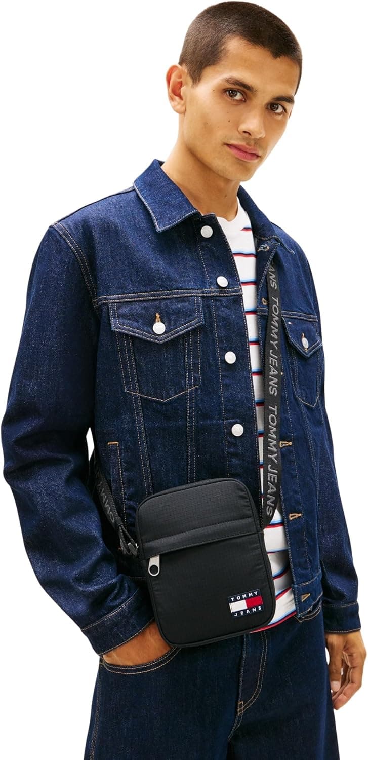 کیف زنانه Tommy Jeans کراسبادی مشکی مدل TJW CITY CHARM CAMER کیف زنانه Tommy Jeans کراسبادی مشکی مدل TJW CITY CHARM CAMER