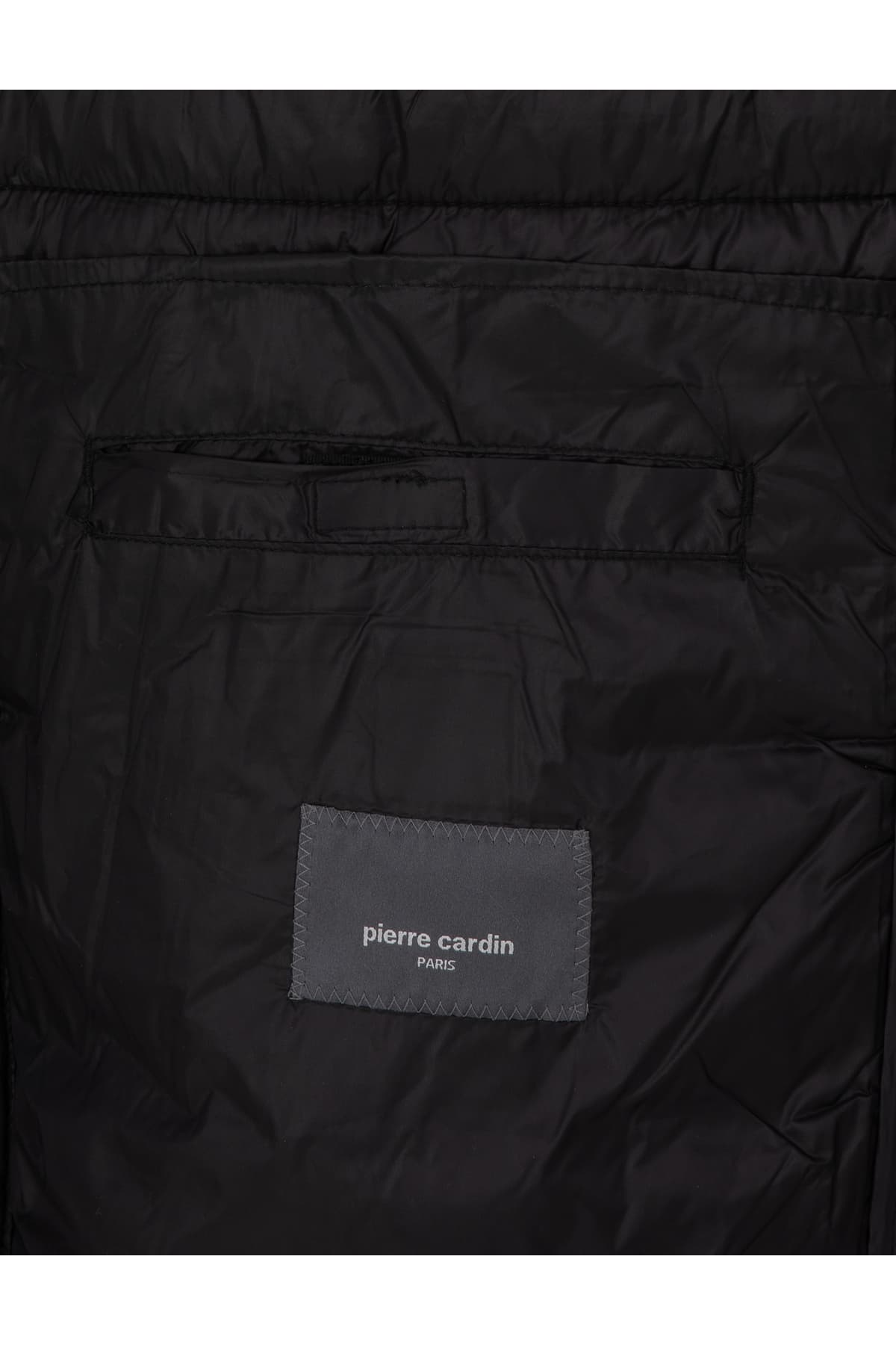 جلیقه مردانه Pierre Cardin مشکی کاپیتونه مدل 50313897-VR046 جلیقه مردانه Pierre Cardin مشکی کاپیتونه مدل 50313897-VR046