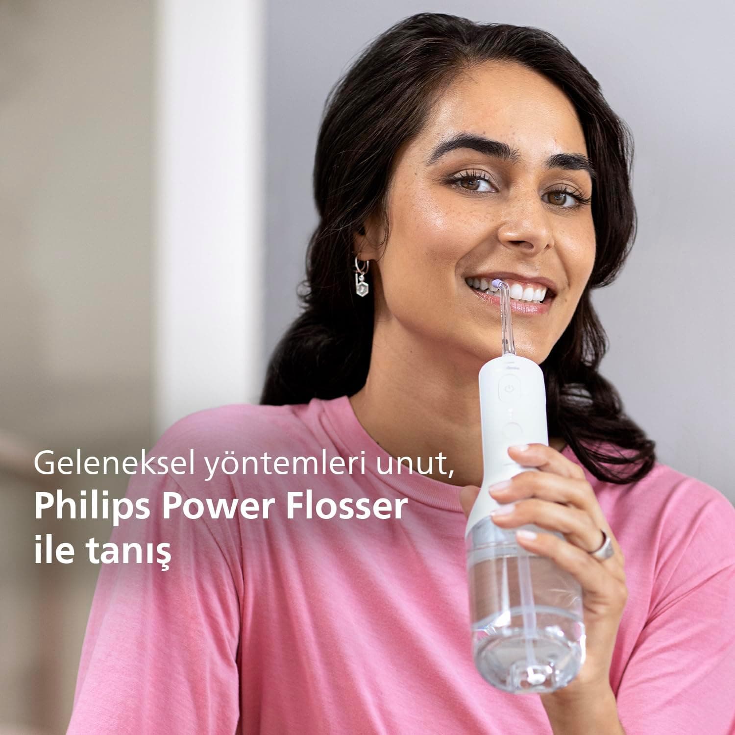 دستگاه شستشوی دهان بیسیم Philips Sonicare Power Flosser 3000 سفید مدل HX3826/31 دستگاه شستشوی دهان بیسیم Philips Sonicare Power Flosser 3000 سفید مدل HX3826/31