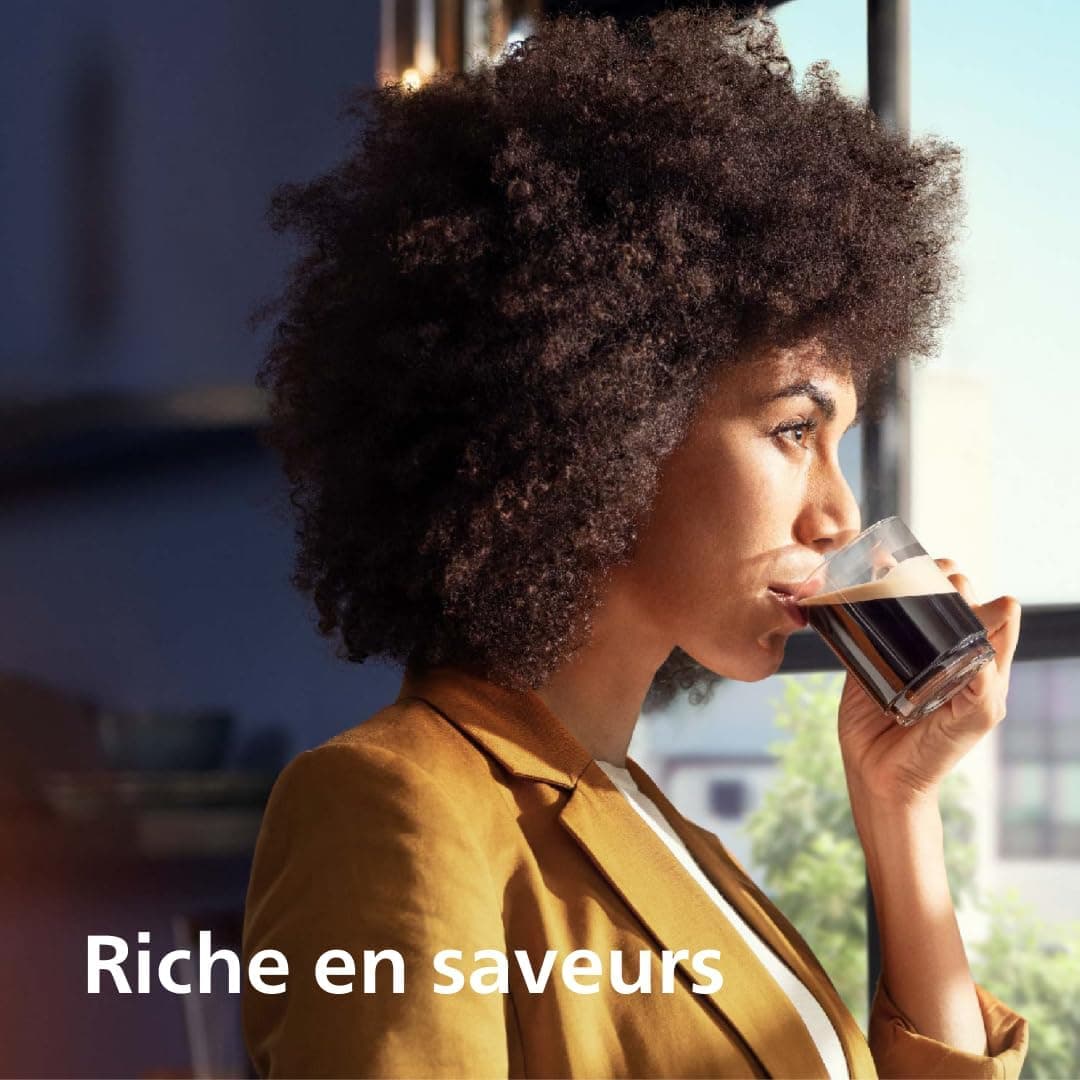 اسپرسوساز تماماتوماتیک PHILIPS سری 5500، 20 نوشیدنی گرم و سرد، سیستم شیر LatteGo، مشکی نقرهای مدل EP5546/70 اسپرسوساز تماماتوماتیک PHILIPS سری 5500، 20 نوشیدنی گرم و سرد، سیستم شیر LatteGo، مشکی نقرهای مدل EP5546/70