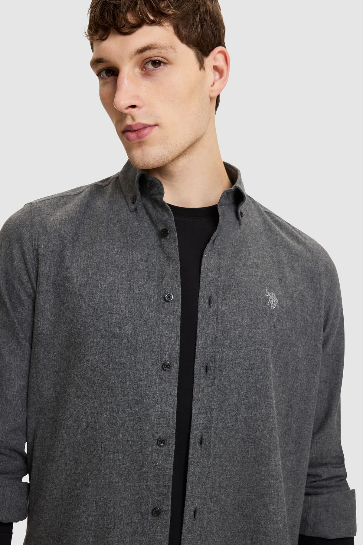 پیراهن مردانه U.S. Polo Assn. مشکی اسلیم فیت آستین بلند بیسیک مدل 50332397-VR046 پیراهن مردانه U.S. Polo Assn. مشکی اسلیم فیت آستین بلند بیسیک مدل 50332397-VR046