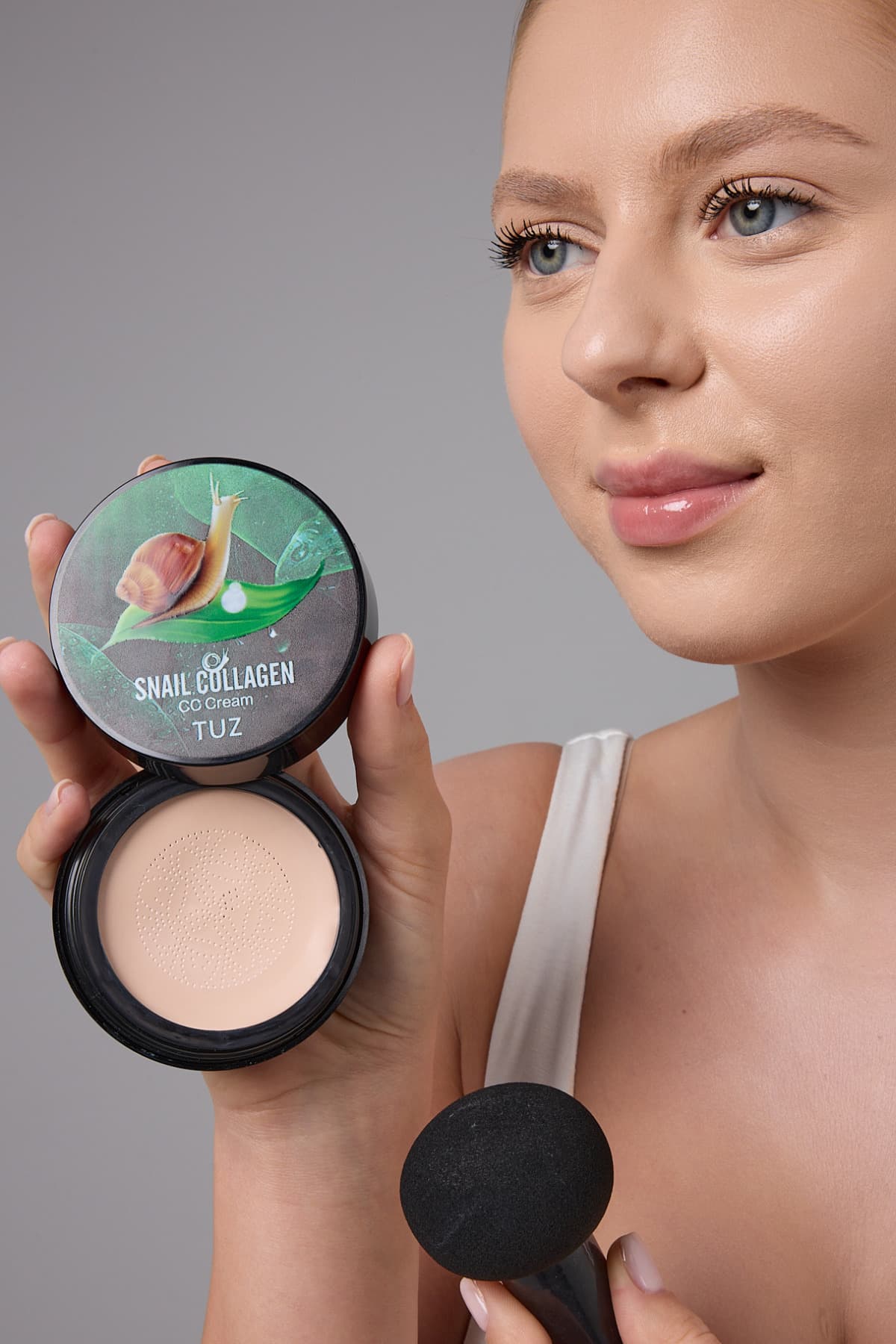 فوندیشن Lady Beauty با عصاره حلزون و نمک همراه اسفنج قارچیشکل فوندیشن Lady Beauty با عصاره حلزون و نمک همراه اسفنج قارچیشکل