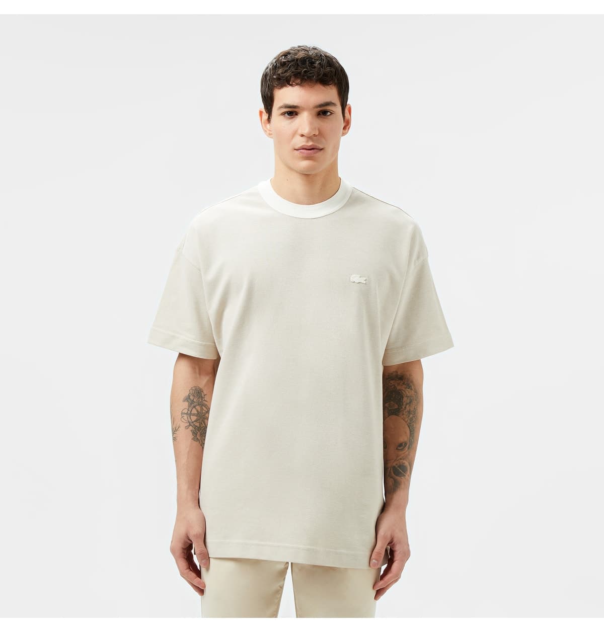 تیشرت مردانه Lacoste فیت اورسایز یقه گرد کرم تیشرت مردانه Lacoste فیت اورسایز یقه گرد کرم
