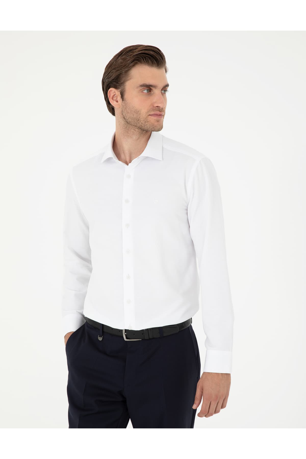 پیراهن مردانه Pierre Cardin فیت اسلیم سفید جاکارد آستین بلند مدل 50296573-VR013 پیراهن مردانه Pierre Cardin فیت اسلیم سفید جاکارد آستین بلند مدل 50296573-VR013