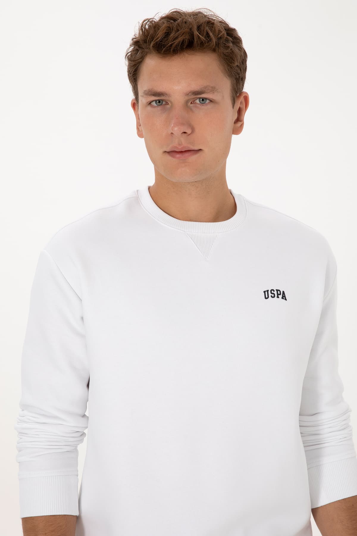 سوئیشرت مردانه U.S. Polo Assn. فیت راحت یقه گرد داخل پرزدار سفید مدل 50313757-VR013 سوئیشرت مردانه U.S. Polo Assn. فیت راحت یقه گرد داخل پرزدار سفید مدل 50313757-VR013