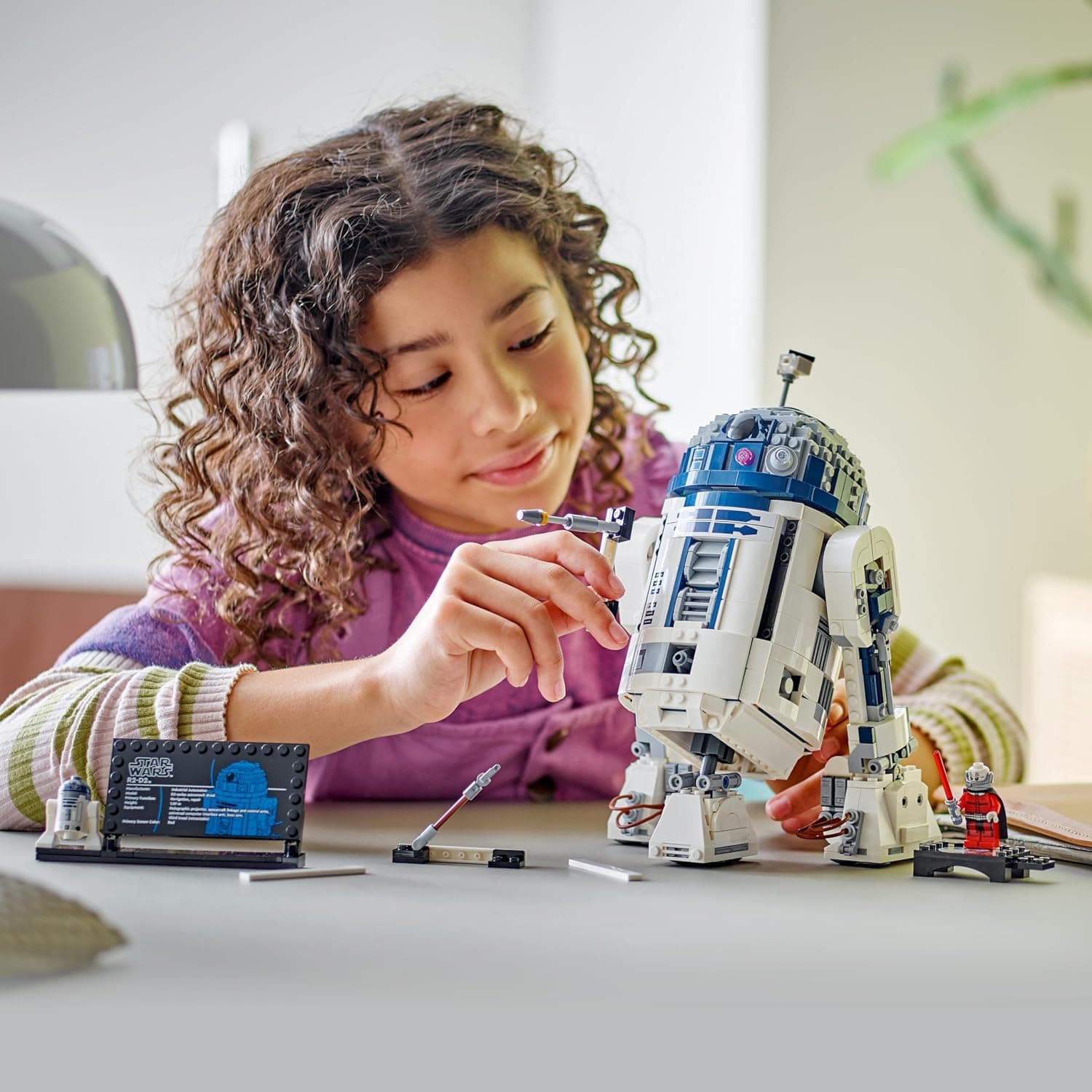 لگو Star Wars با طرح R2-D2 مدل 75379 لگو Star Wars با طرح R2-D2 مدل 75379