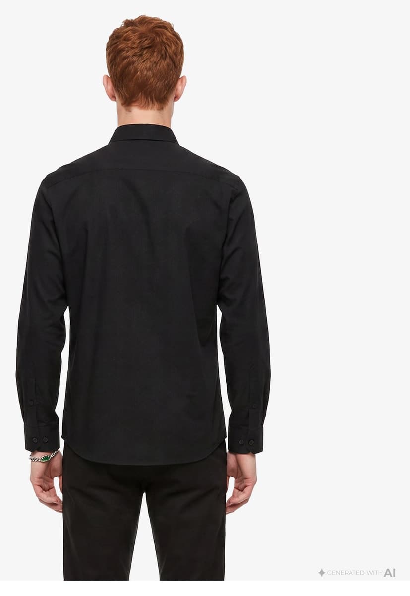 پیراهن مردانه Lacoste فیت اسلیم یقه دکمهدار مشکی پیراهن مردانه Lacoste فیت اسلیم یقه دکمهدار مشکی