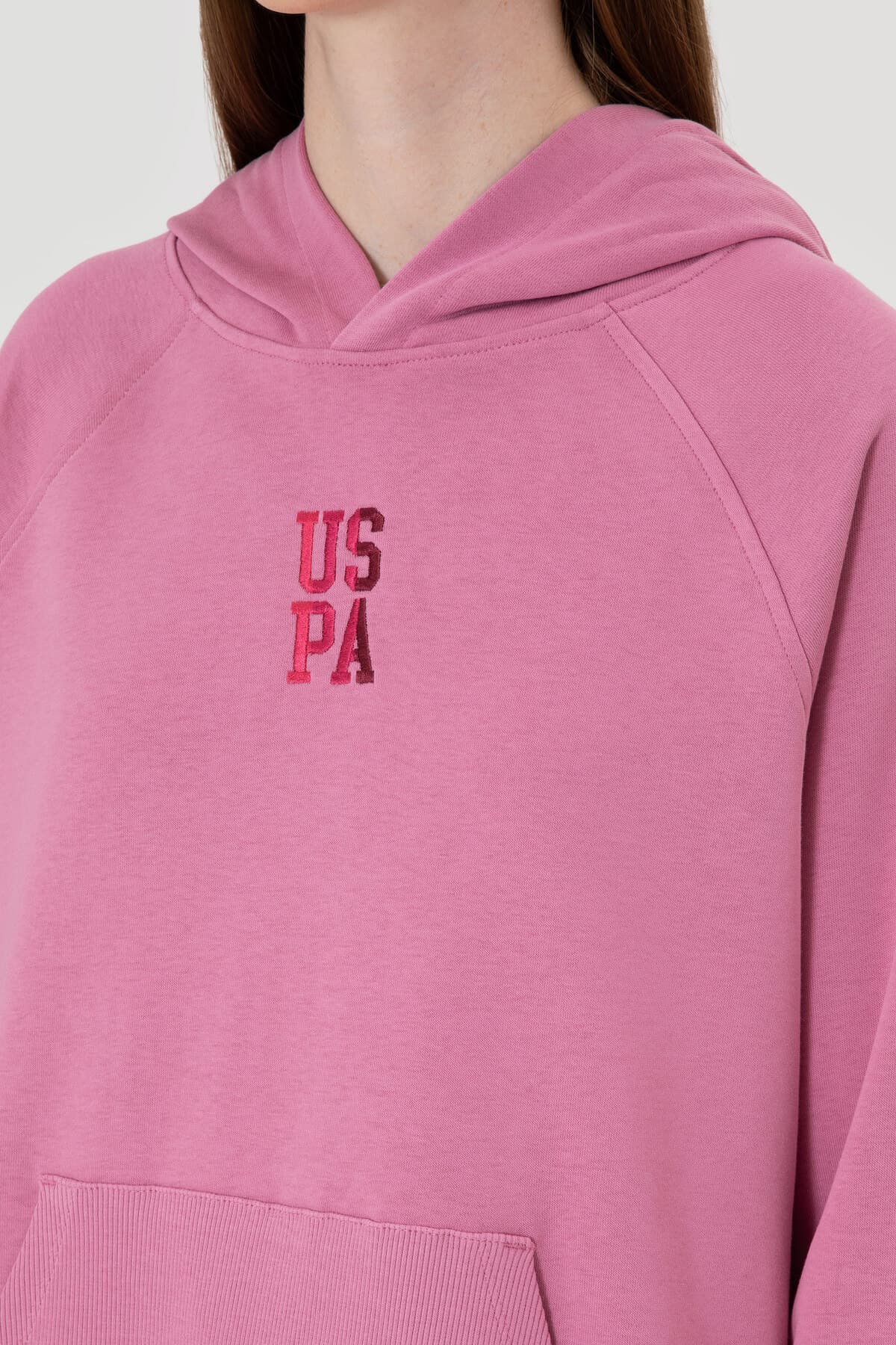 سوئیشرت زنانه U.S. Polo Assn. کلاهدار صورتی تیره با چاک مدل 50313611-VR167 سوئیشرت زنانه U.S. Polo Assn. کلاهدار صورتی تیره با چاک مدل 50313611-VR167