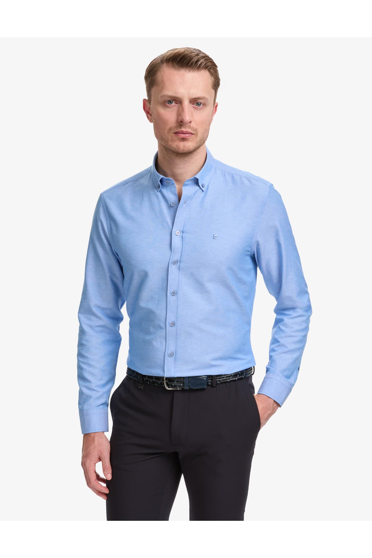 پیراهن آبی آکسفورد Pierre Cardin فیت اسلیم اتوکشی آسان مدل 50325365-VR036 پیراهن آبی آکسفورد Pierre Cardin فیت اسلیم اتوکشی آسان مدل 50325365-VR036