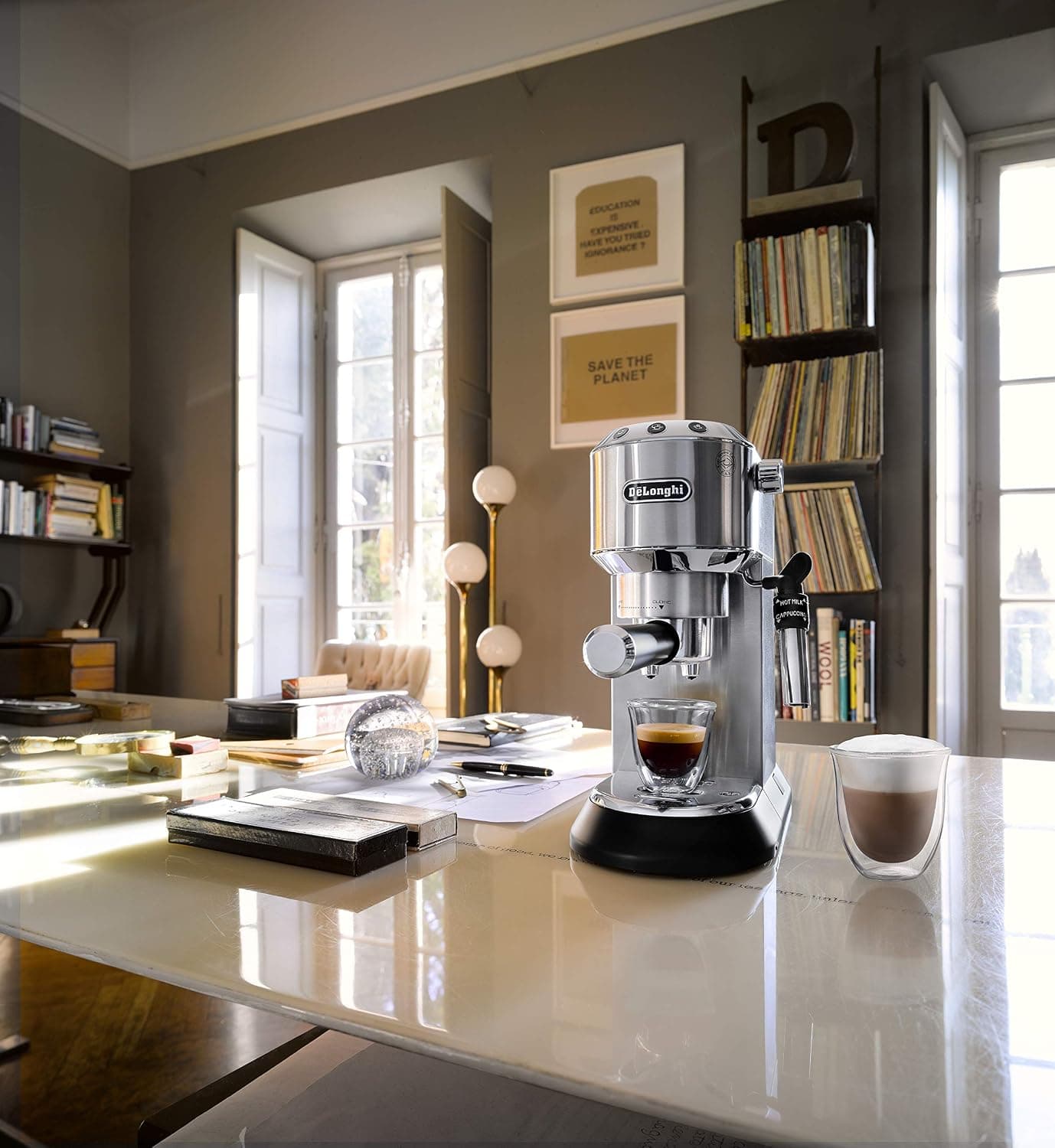 اسپرسوساز پمپی De'Longhi نقرهای نسخه بینالمللی مدل EC685M اسپرسوساز پمپی De'Longhi نقرهای نسخه بینالمللی مدل EC685M