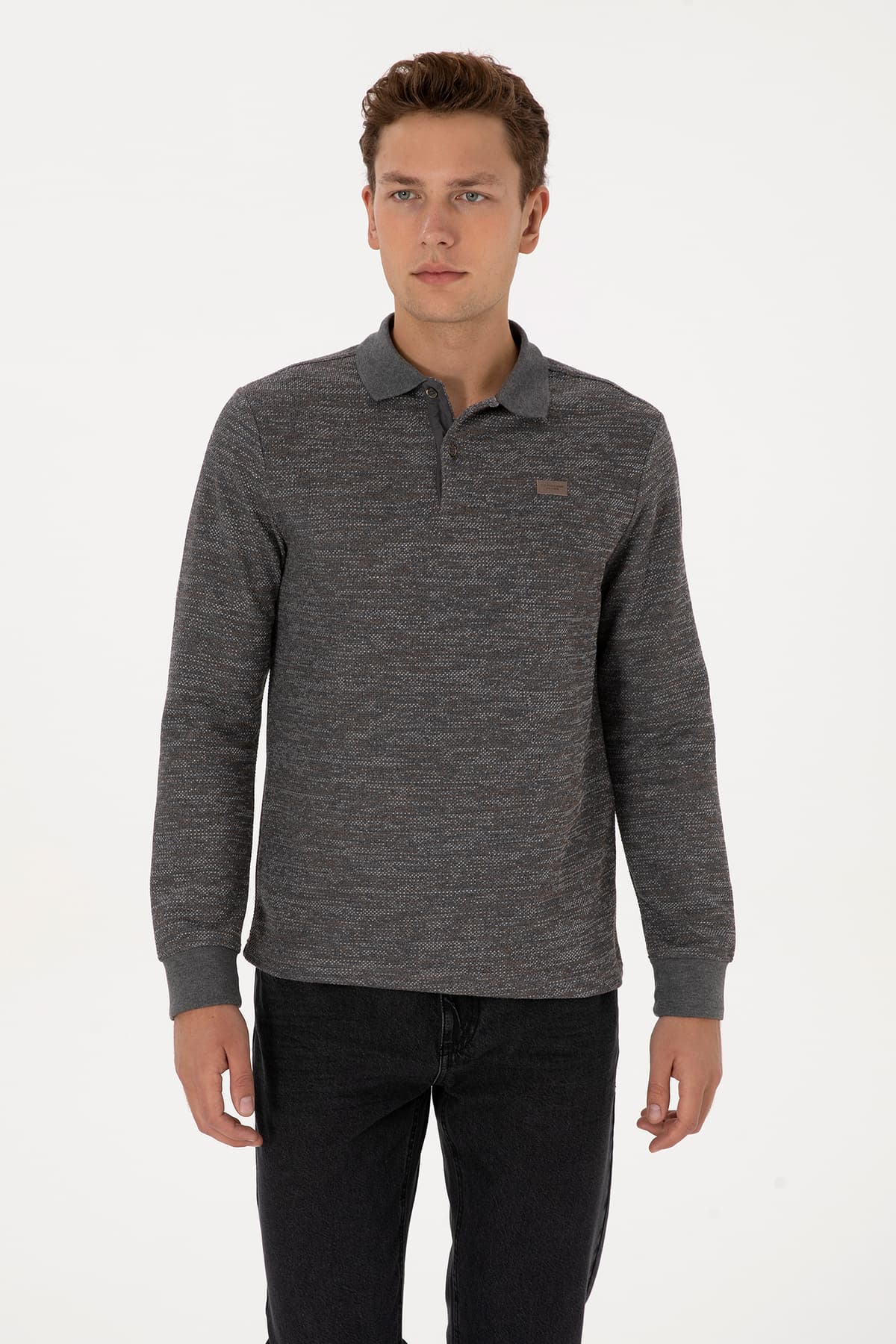 سوئیشرت مردانه U.S. Polo Assn. یقه پولو فیت معمولی خاکستری ملانژ مدل 50307730-VR086 سوئیشرت مردانه U.S. Polo Assn. یقه پولو فیت معمولی خاکستری ملانژ مدل 50307730-VR086