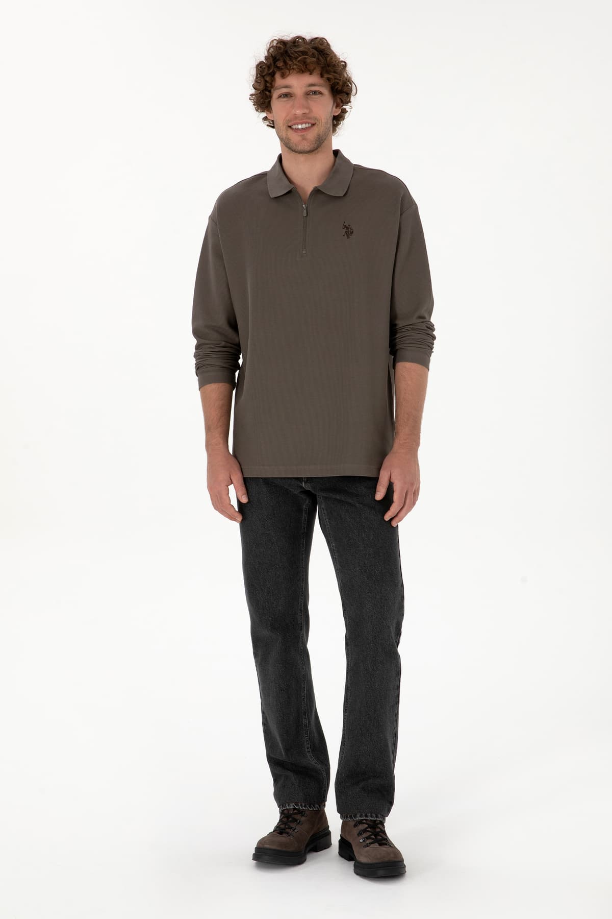 سوئیشرت مردانه U.S. Polo Assn. فیت راحت نیم زیپ قهوهای روشن مدل 50313754-VR052 سوئیشرت مردانه U.S. Polo Assn. فیت راحت نیم زیپ قهوهای روشن مدل 50313754-VR052
