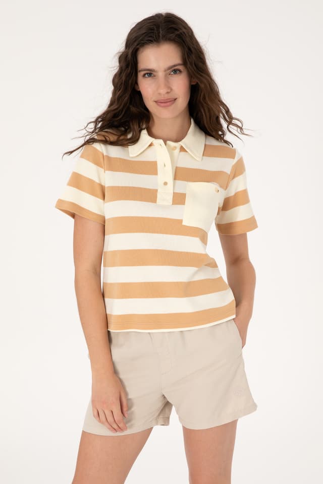 تیشرت زنانه U.S. Polo Assn. یقه پولو جیبدار شتری مدل 50306713-VR015 تیشرت زنانه U.S. Polo Assn. یقه پولو جیبدار شتری مدل 50306713-VR015