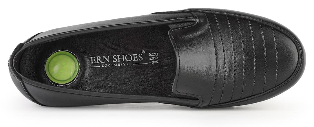 کفش زنانه ERN SHOES مشکی کاملاً طبی با کفی چرمی و پاشنه ژلهای کفش زنانه ERN SHOES مشکی کاملاً طبی با کفی چرمی و پاشنه ژلهای