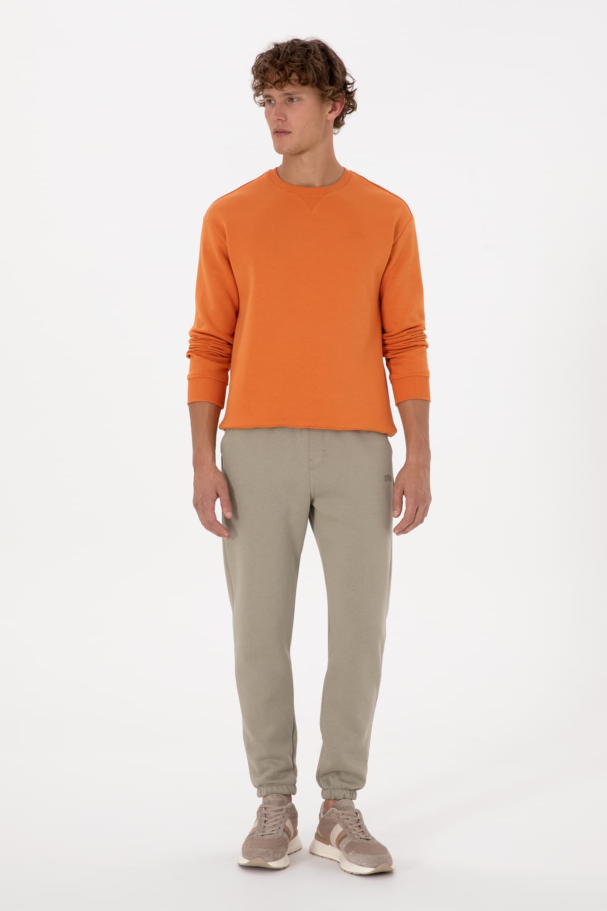 سویشرت مردانه U.S. Polo Assn. کامفورت فیت یقه گرد پرزدار مسی مدل 50313757-VR182 سویشرت مردانه U.S. Polo Assn. کامفورت فیت یقه گرد پرزدار مسی مدل 50313757-VR182