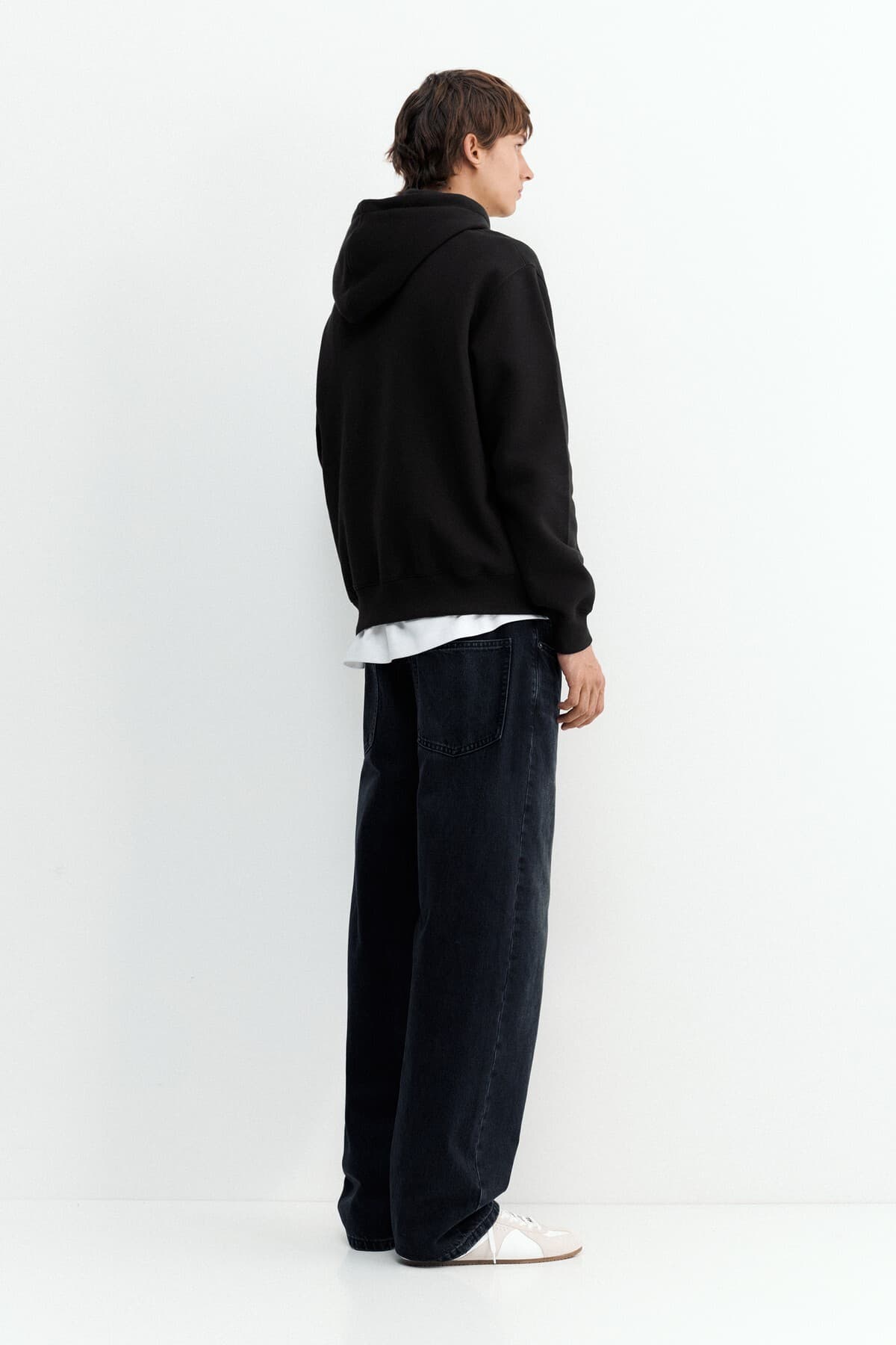 سوئیشرت مردانه Pull & Bear بیسیک کاپشندار سوئیشرت مردانه Pull & Bear بیسیک کاپشندار