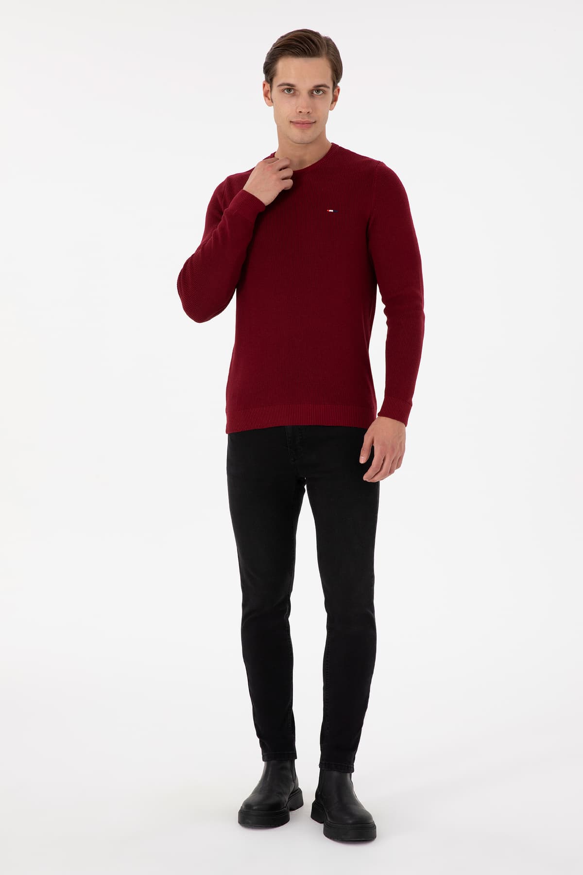پلیور مردانه U.S. Polo Assn. فیت اسلیم یقه گرد زرشکی مدل 50298282-VR014 پلیور مردانه U.S. Polo Assn. فیت اسلیم یقه گرد زرشکی مدل 50298282-VR014