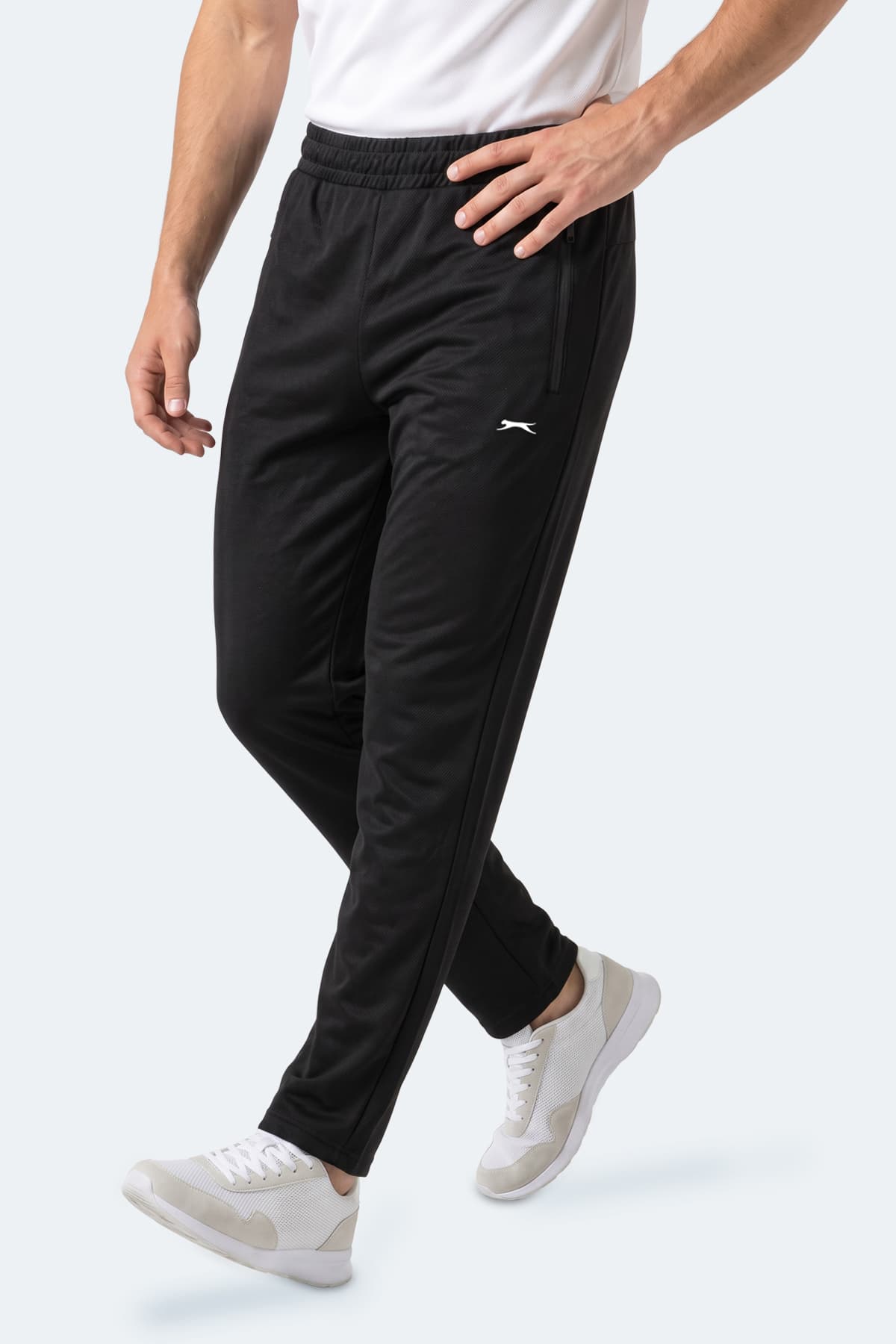 شلوار گرمکن مردانه Slazenger مدل KOLOMB مشکی شلوار گرمکن مردانه Slazenger مدل KOLOMB مشکی