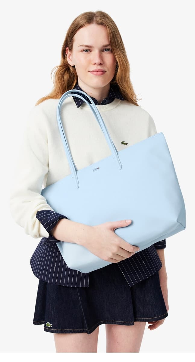 کیف دوشی زنانه Lacoste L.12.12 بزرگ آبی روشن کیف دوشی زنانه Lacoste L.12.12 بزرگ آبی روشن