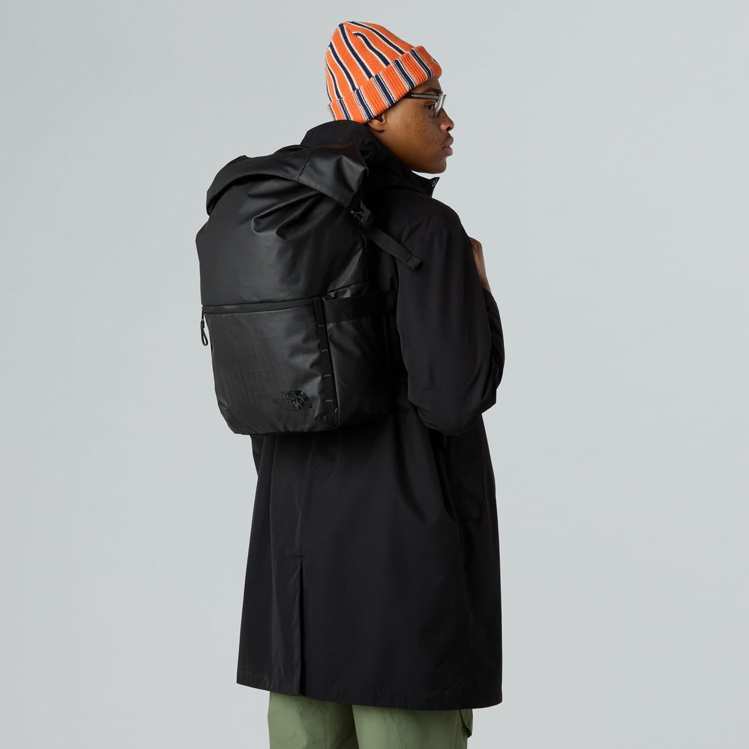 کولهپشتی مردانه The North Face مشکی/خاکستری آسفالتی BASE CAMP VOYAGER ROLLTOP OS کولهپشتی مردانه The North Face مشکی/خاکستری آسفالتی BASE CAMP VOYAGER ROLLTOP OS