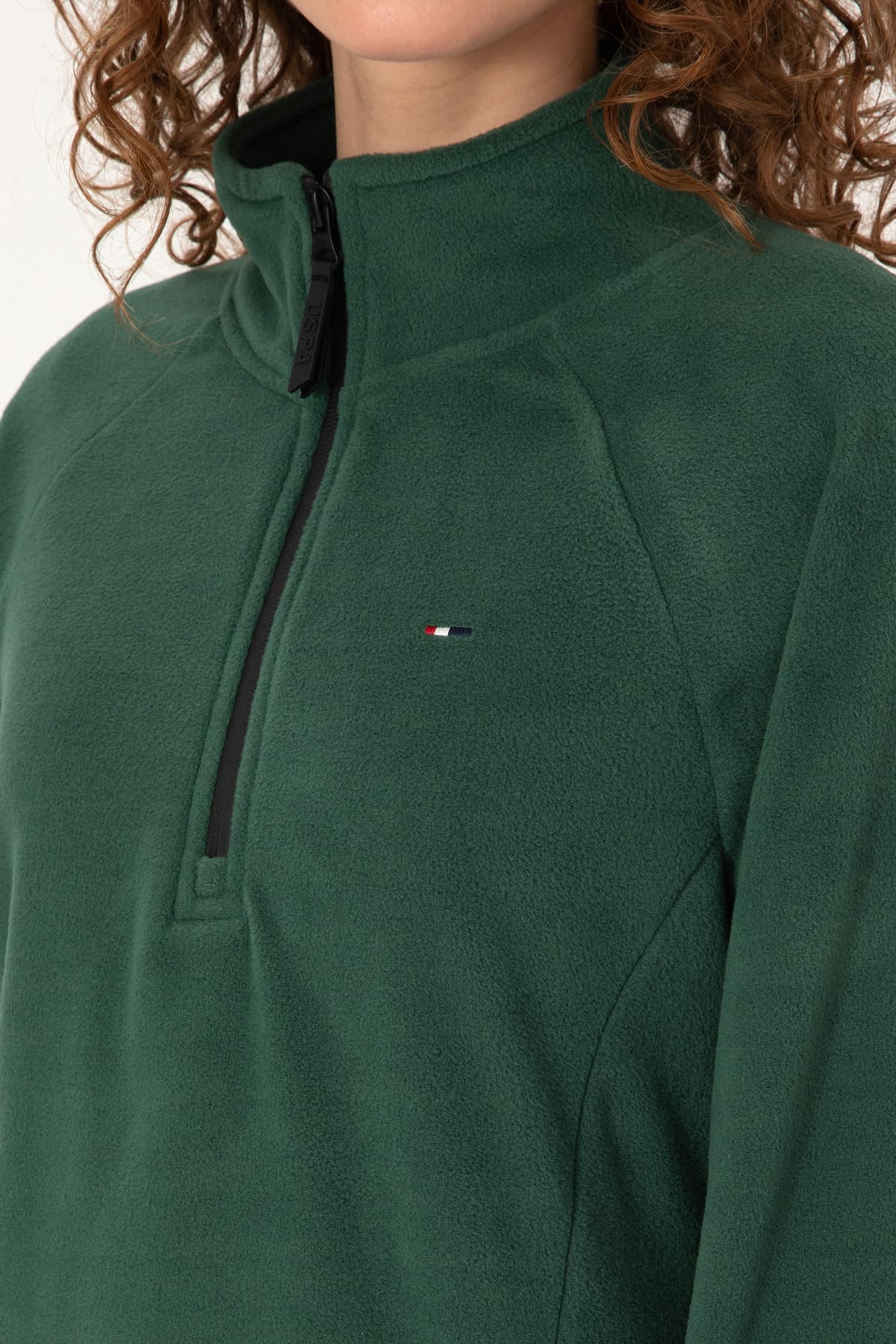 سوئیشرت پولار زنانه U.S. Polo Assn. زیپدار سبز تیره یقه ایستاده مدل 50316714-VR079 سوئیشرت پولار زنانه U.S. Polo Assn. زیپدار سبز تیره یقه ایستاده مدل 50316714-VR079