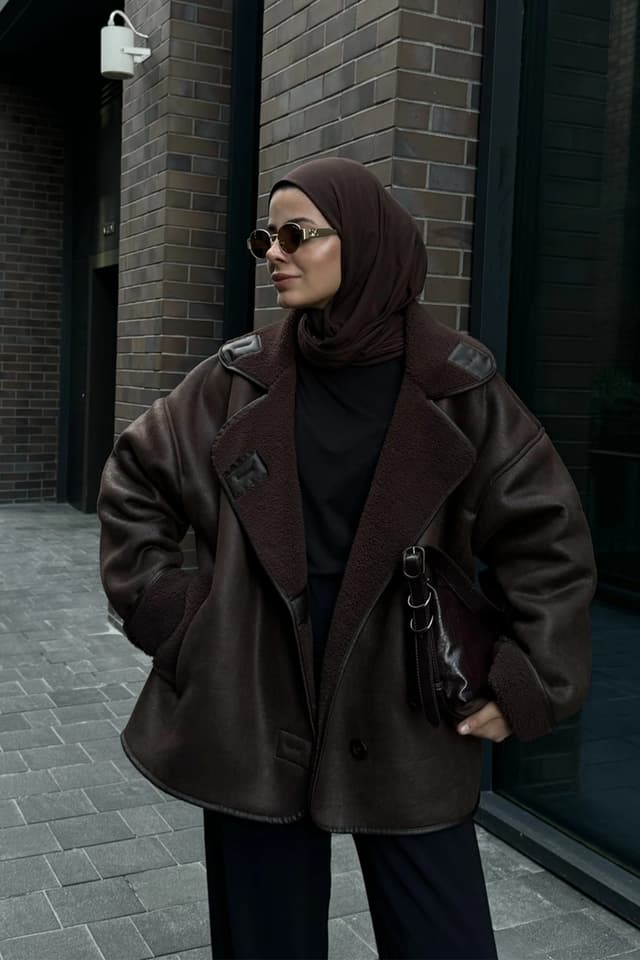 کاپشن کت زنانه NET OF NOT مدل Zr اورسایز جیر بافتدار قهوهای تلخ با آستر پشمی کاپشن کت زنانه NET OF NOT مدل Zr اورسایز جیر بافتدار قهوهای تلخ با آستر پشمی