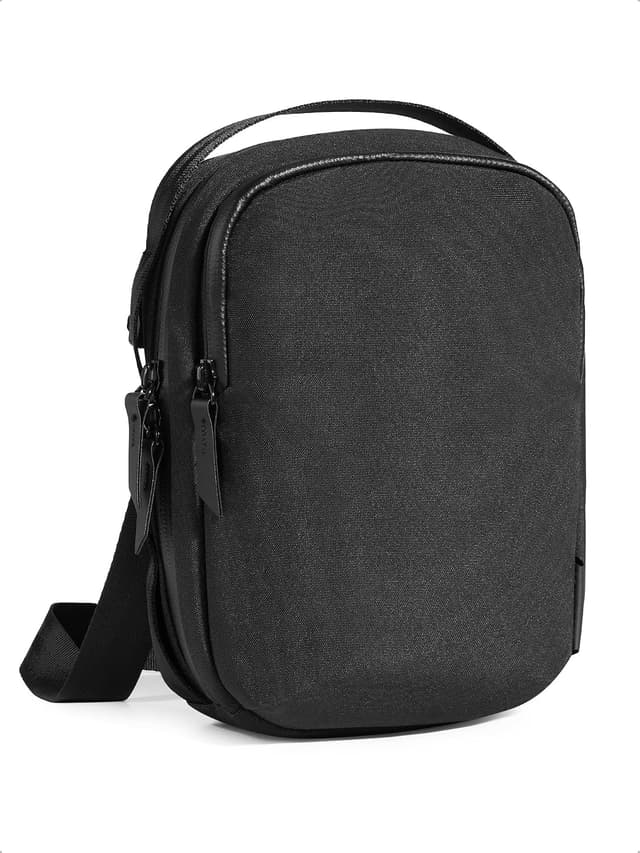 کیف دوشی کراسبادی ALPAKA Metro Sling V2 با فناوری مسدودکننده RFID و بند قابل تنظیم و جداشدنی کیف دوشی کراسبادی ALPAKA Metro Sling V2 با فناوری مسدودکننده RFID و بند قابل تنظیم و جداشدنی