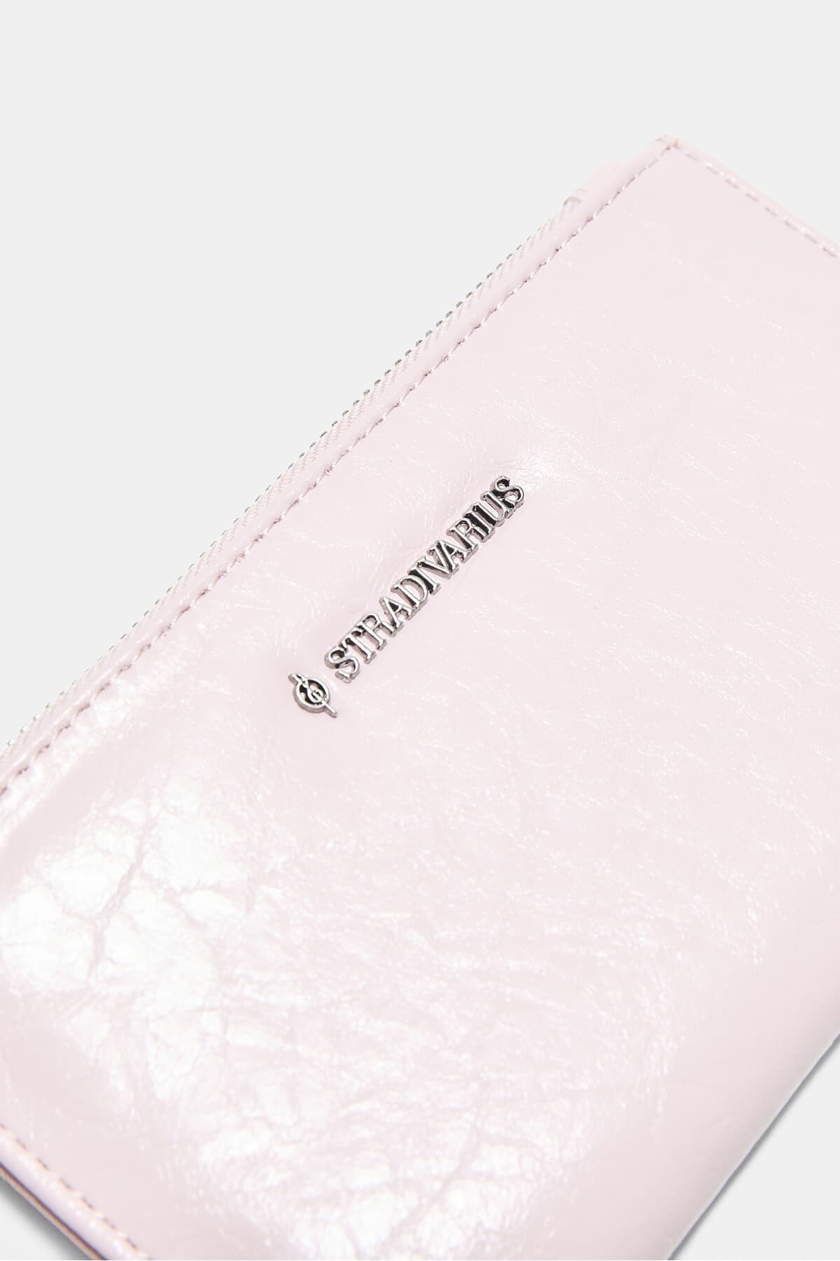 کیف پول زنانه Stradivarius با زیپ Basic کیف پول زنانه Stradivarius با زیپ Basic