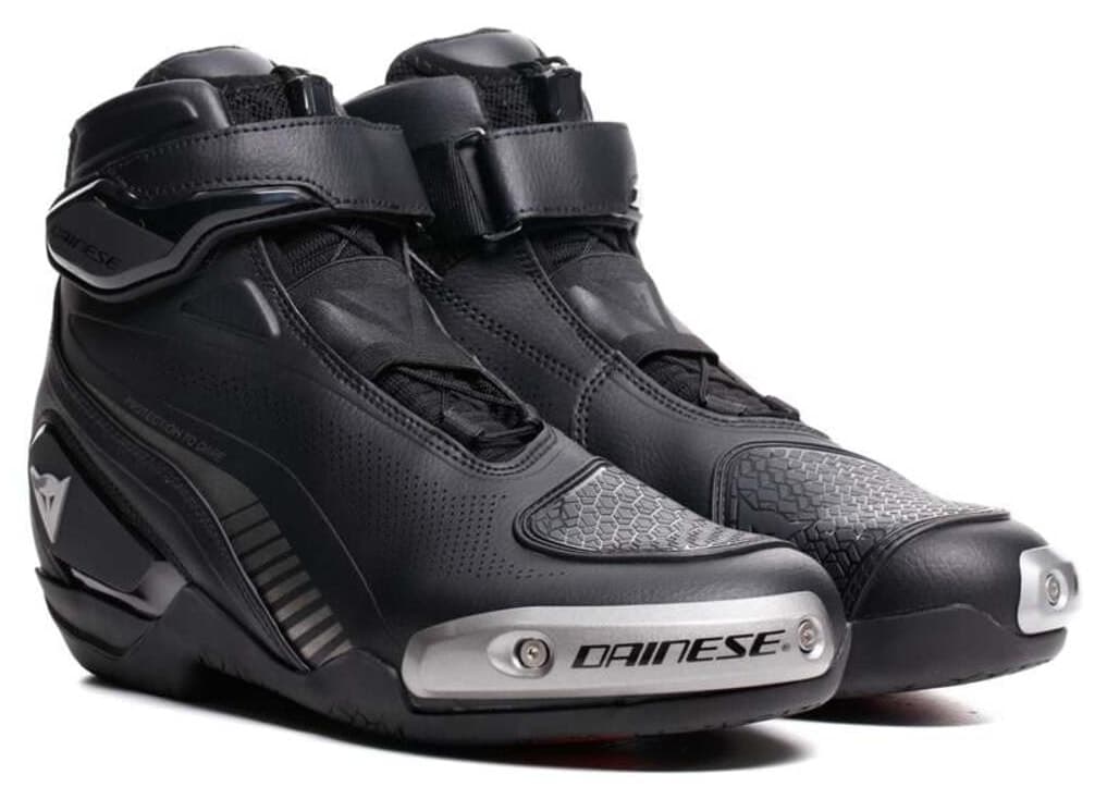 کفش چرمی Dainese مشکی آنتراسیت مدل Superya کفش چرمی Dainese مشکی آنتراسیت مدل Superya