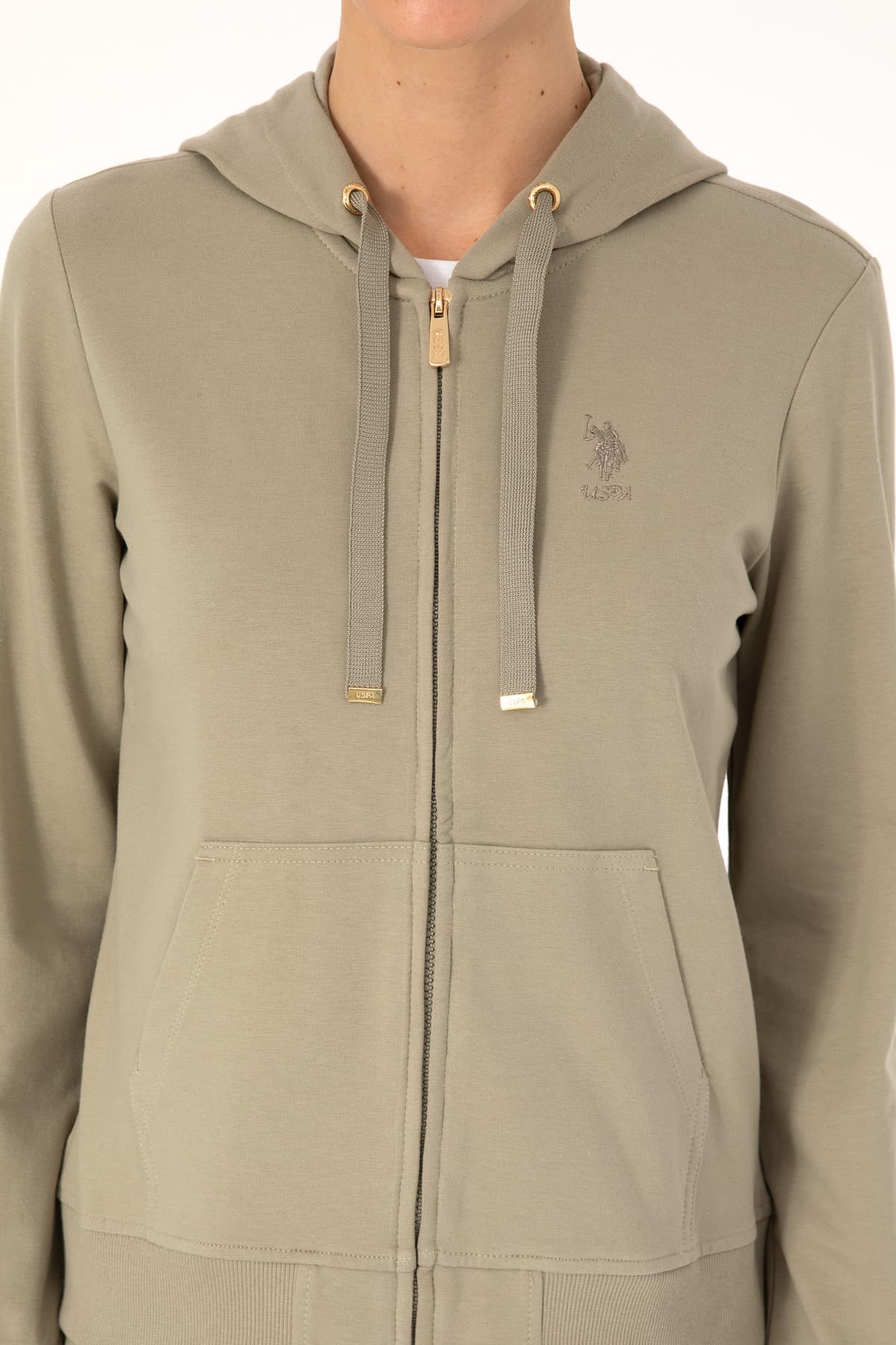 سویشرت زنانه U.S. Polo Assn. کلاهدار زیپدار خاکی روشن مدل 50313594-VR183 سویشرت زنانه U.S. Polo Assn. کلاهدار زیپدار خاکی روشن مدل 50313594-VR183