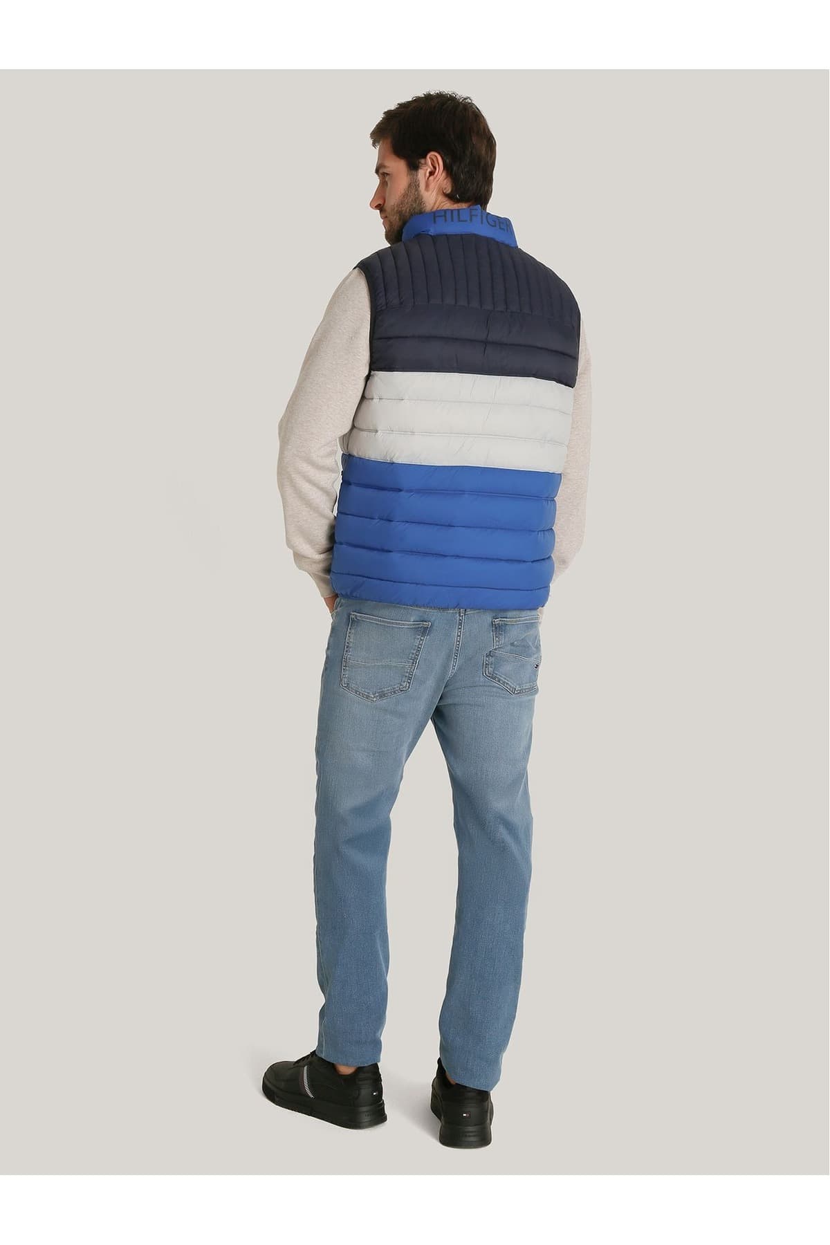 جلیقه مردانه Tommy Hilfiger مدل 159AN478-R7Y جلیقه مردانه Tommy Hilfiger مدل 159AN478-R7Y