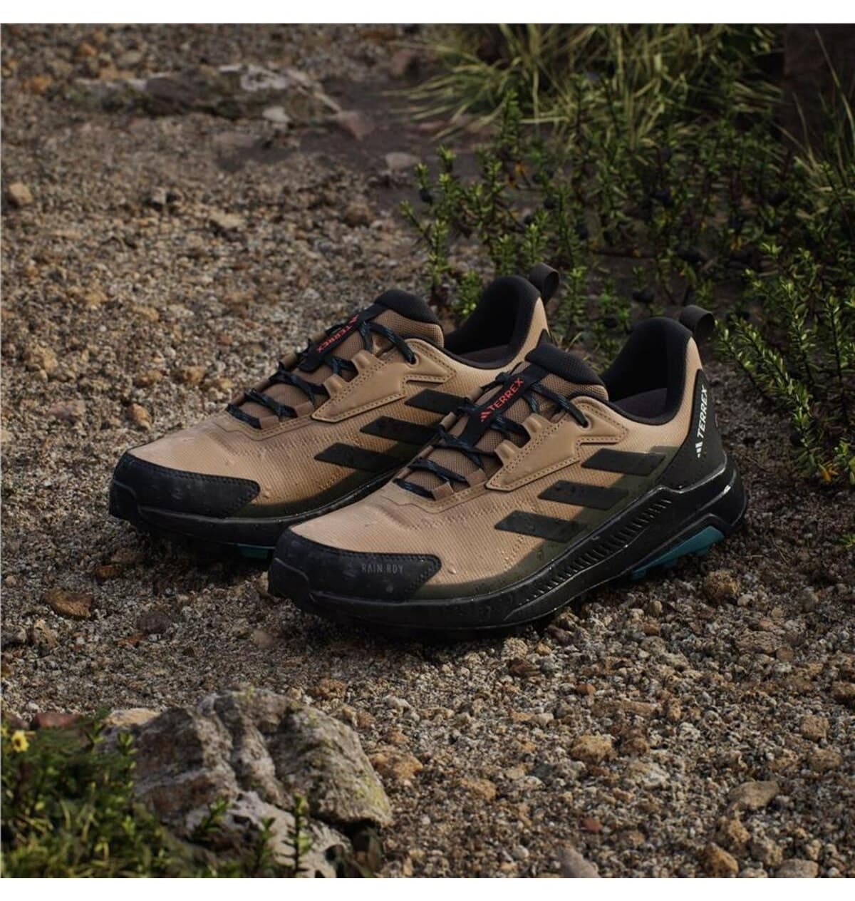 کفش پیادهروی زنانه adidas Terrex Anylander Rain.rdy مقوایی/مشکی مدل JQ9961 کفش پیادهروی زنانه adidas Terrex Anylander Rain.rdy مقوایی/مشکی مدل JQ9961